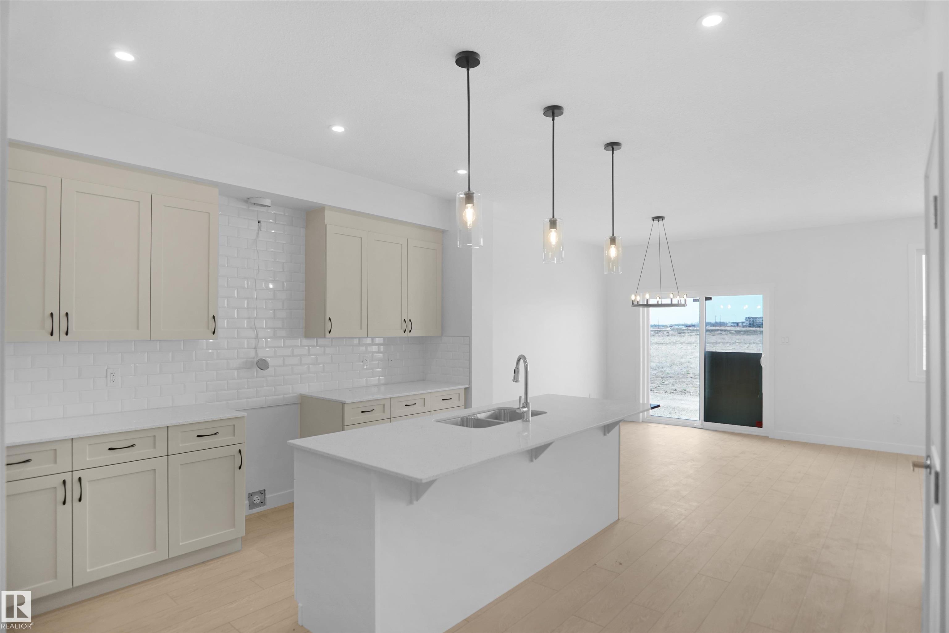 Photo 9 at 2204 194 Street NW, River's Edge, Edmonton