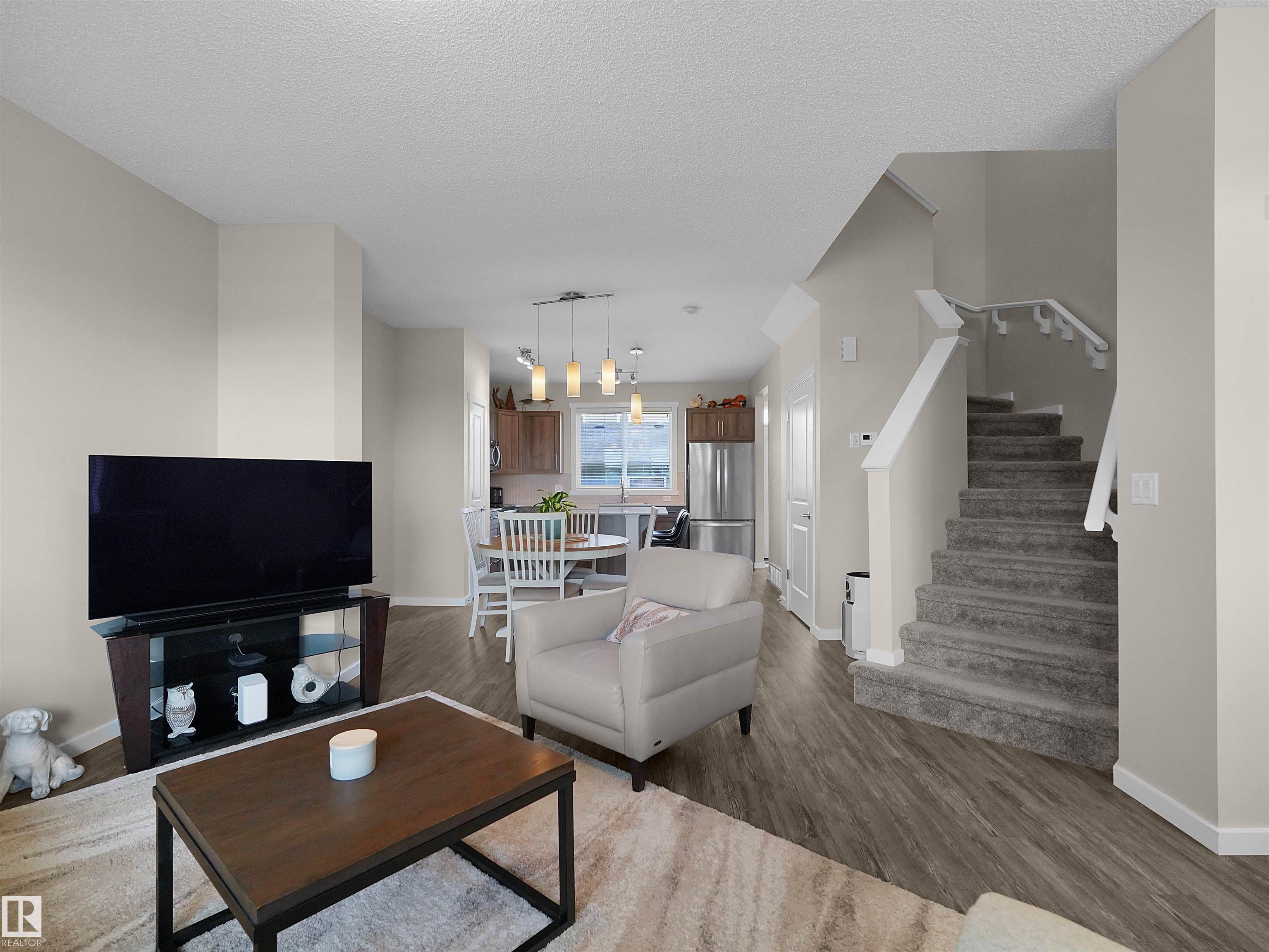 Photo 11 at 2312 Glenridding Boulevard SW, Glenridding Heights, Edmonton