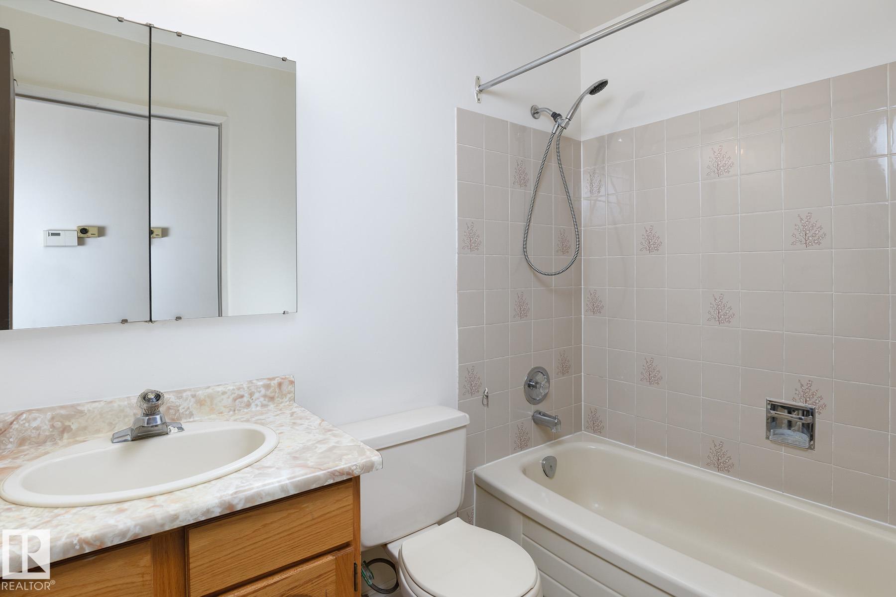 Photo 25 at 18512 98 Avenue NW, La Perle, Edmonton