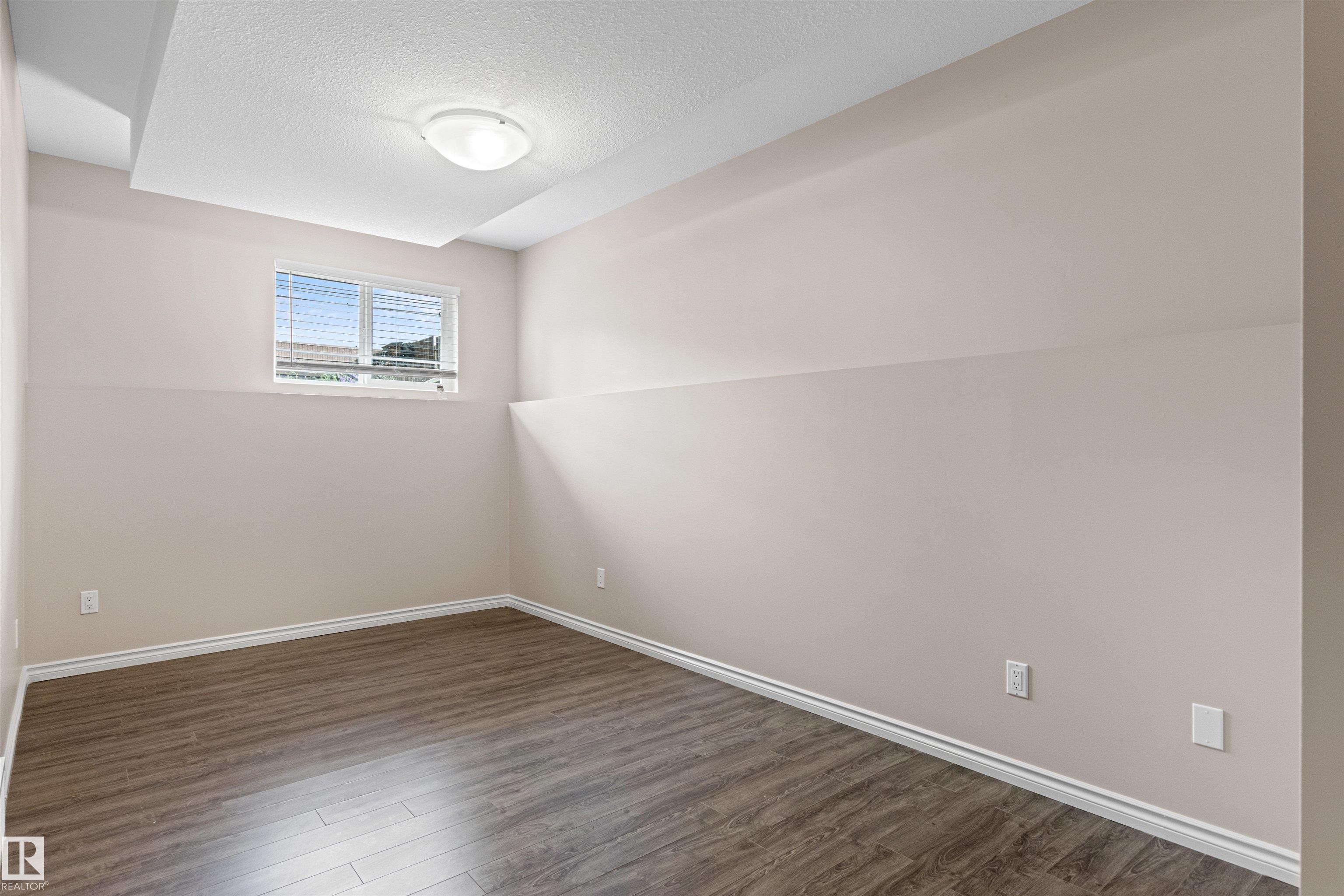 Photo 32 at 10634 155 Street NW, Canora, Edmonton