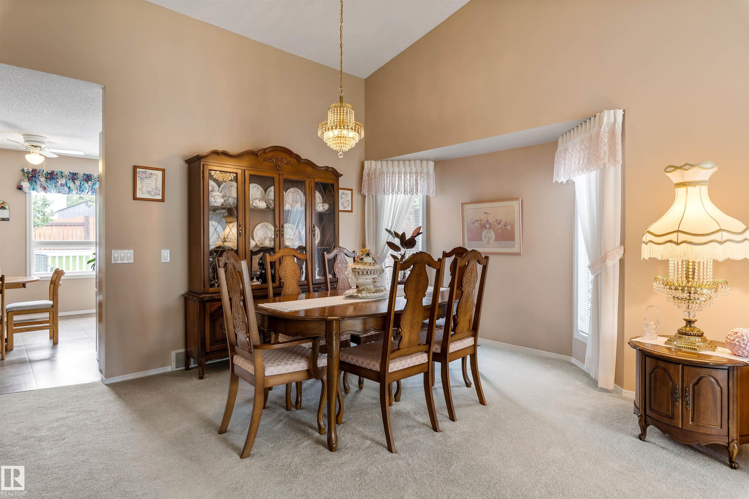 Photo 6 at 2 Dunvegan crest, Deer Ridge, St. Albert