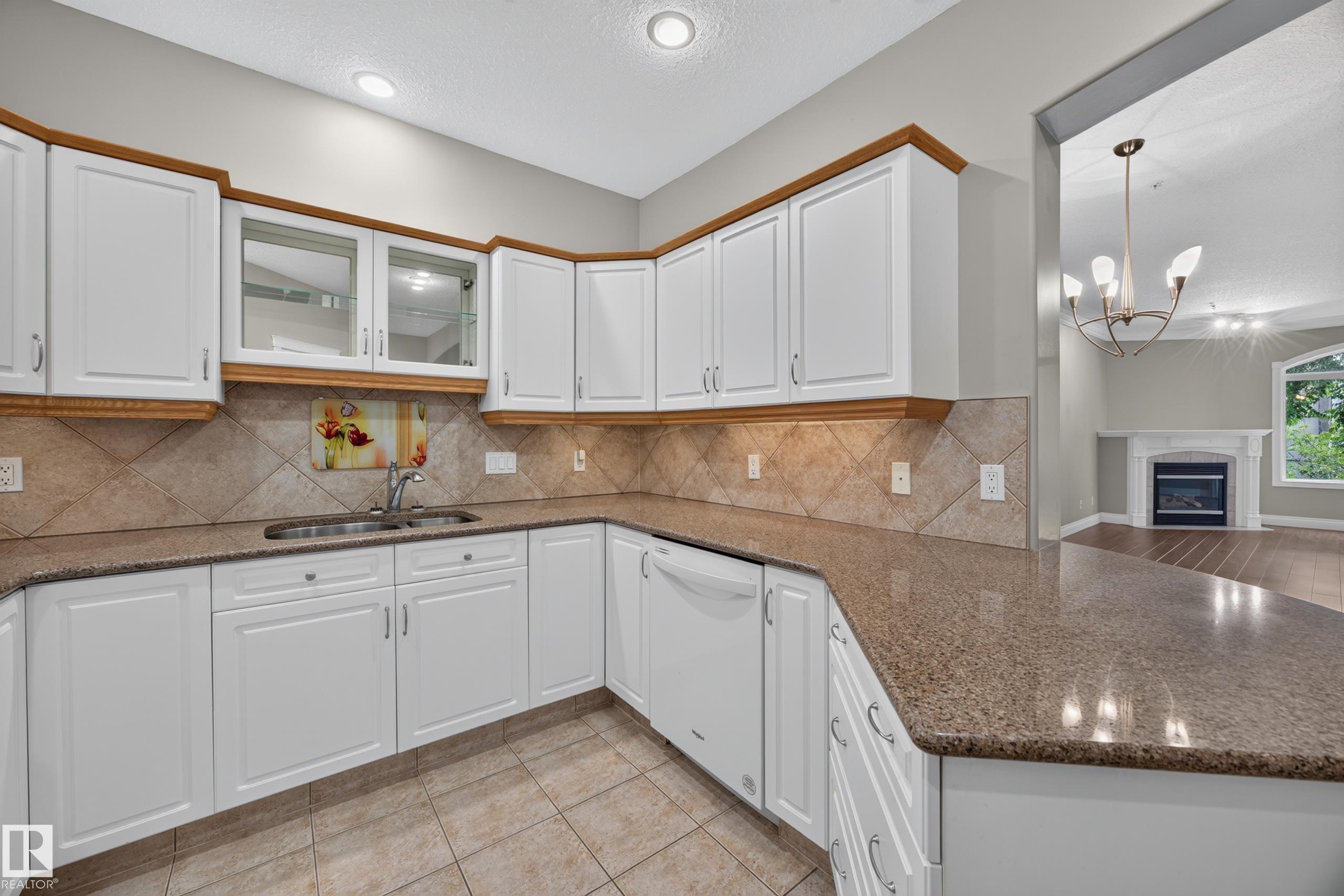 Photo 20 at 401 - 10178 117 Street NW, Wîhkwêntôwin, Edmonton