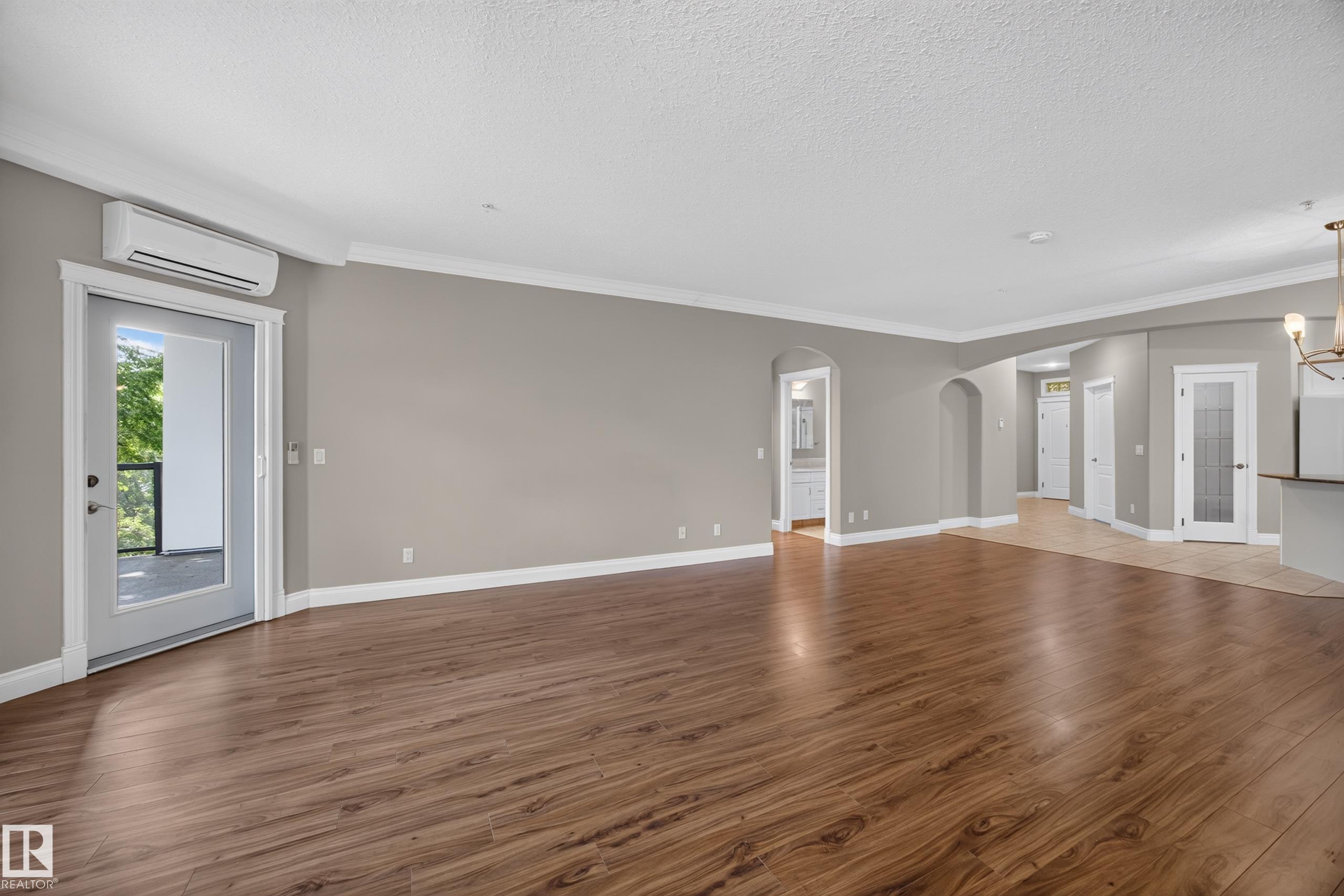 Photo 24 at 401 - 10178 117 Street NW, Wîhkwêntôwin, Edmonton