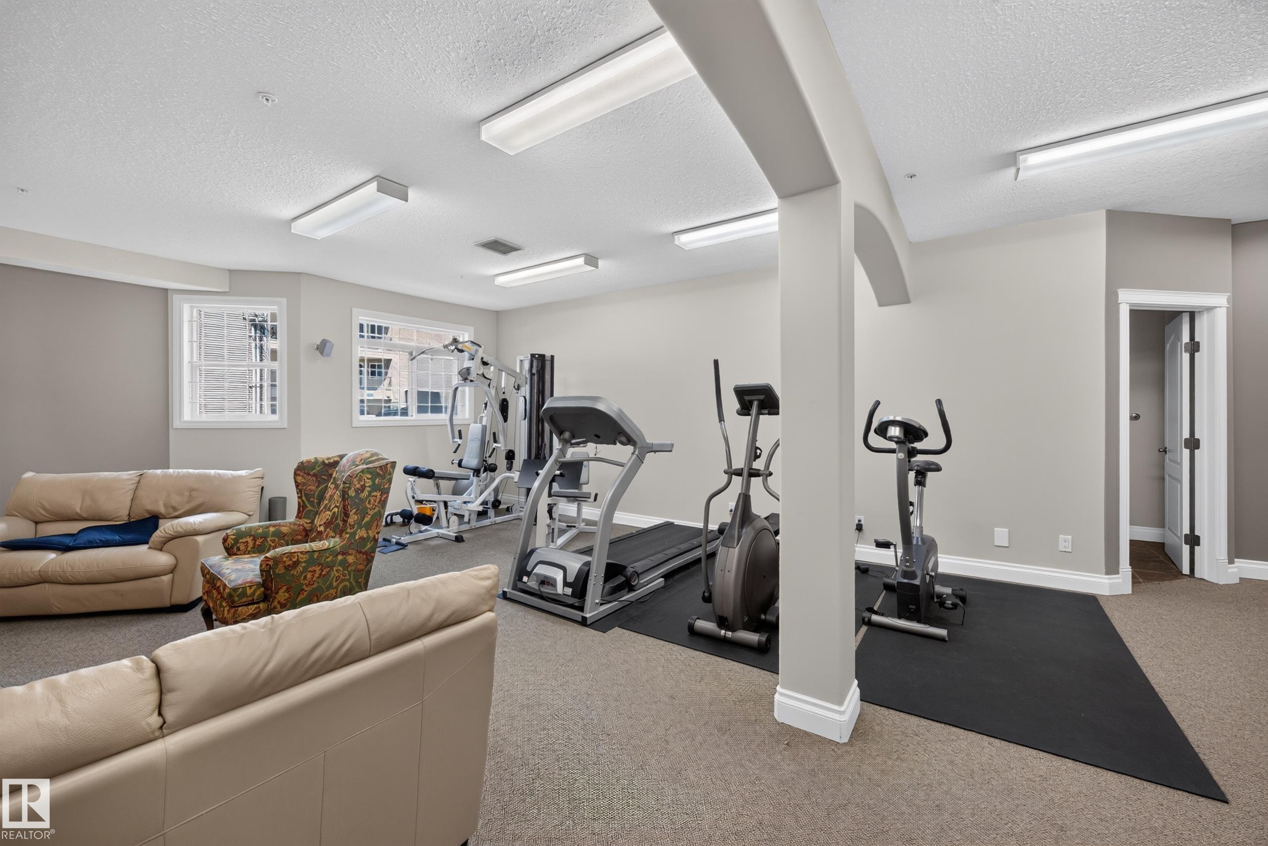 Photo 37 at 401 - 10178 117 Street NW, Wîhkwêntôwin, Edmonton