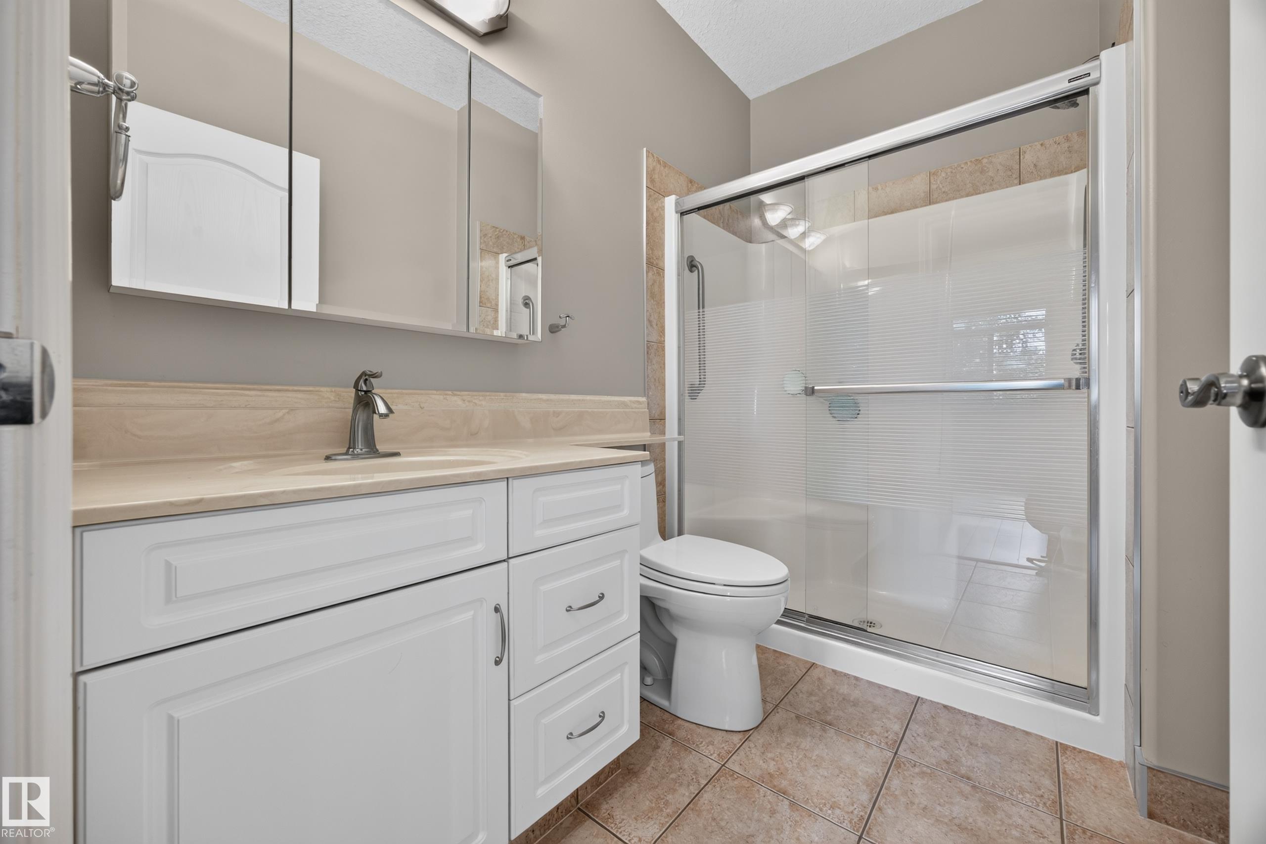 Photo 6 at 401 - 10178 117 Street NW, Wîhkwêntôwin, Edmonton