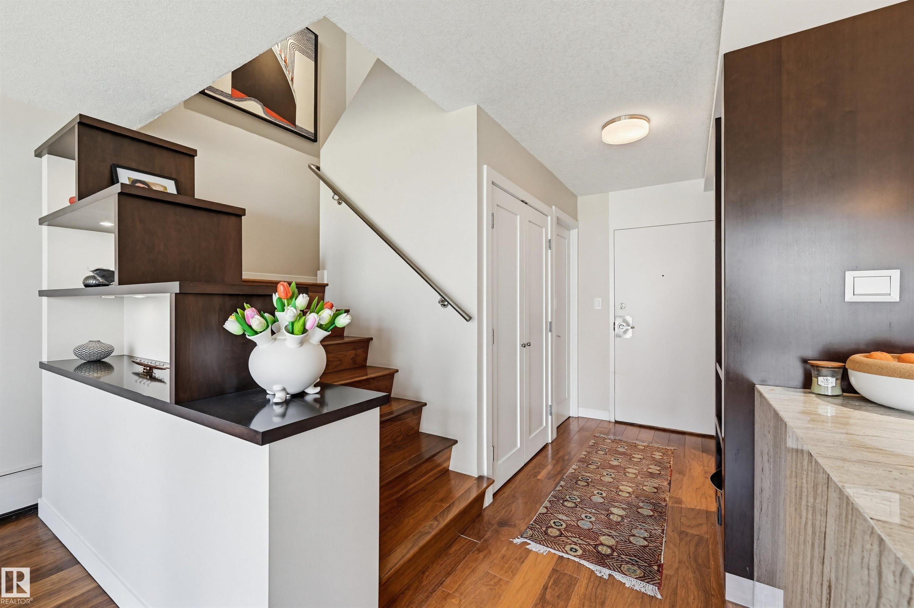 Photo 16 at 806 - 10045 118 Street NW, Wîhkwêntôwin, Edmonton