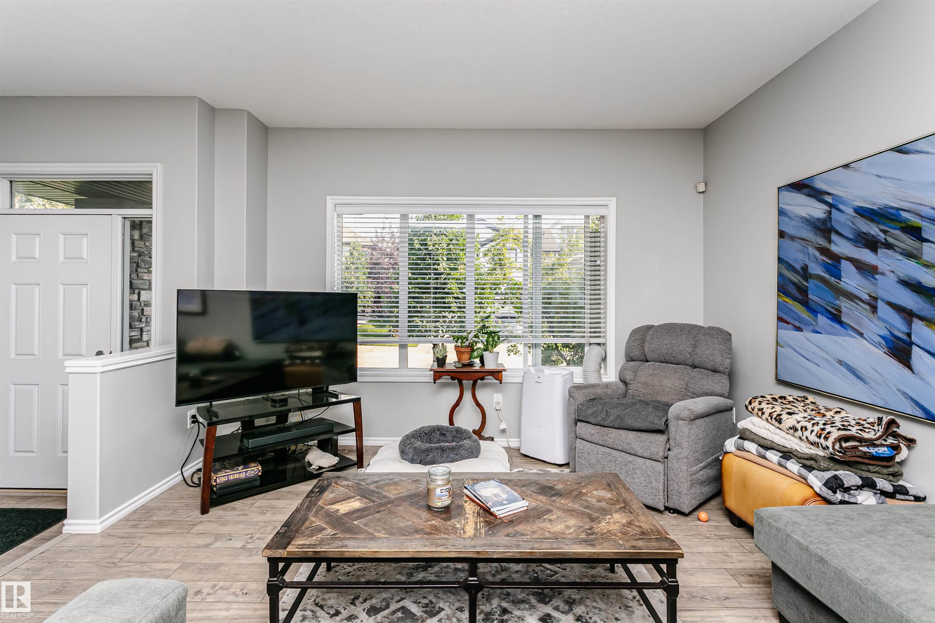 Photo 8 at 21931 91 Avenue NW, Rosenthal, Edmonton