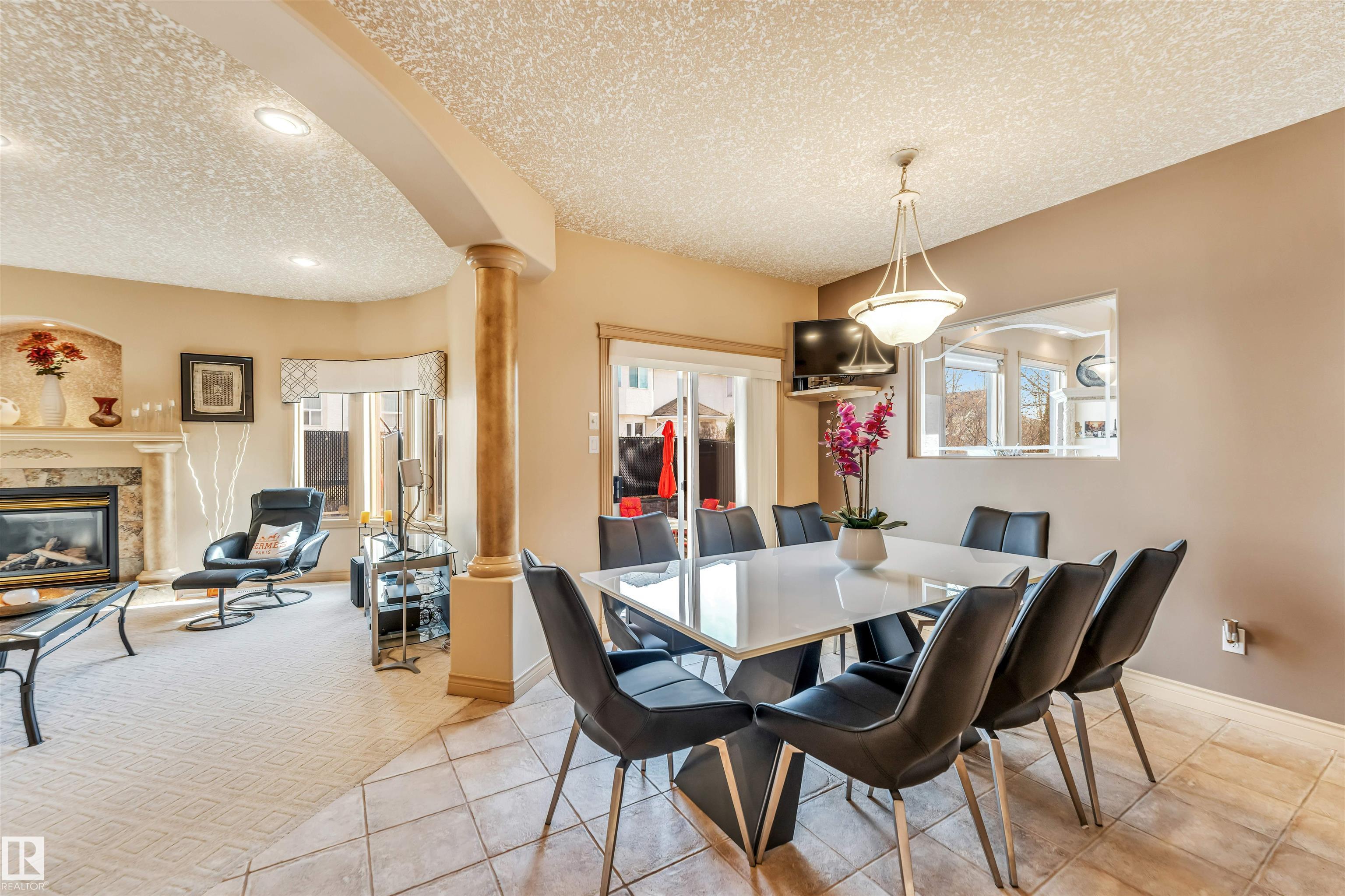 Photo 22 at 8715 160a Avenue NW, Belle Rive, Edmonton