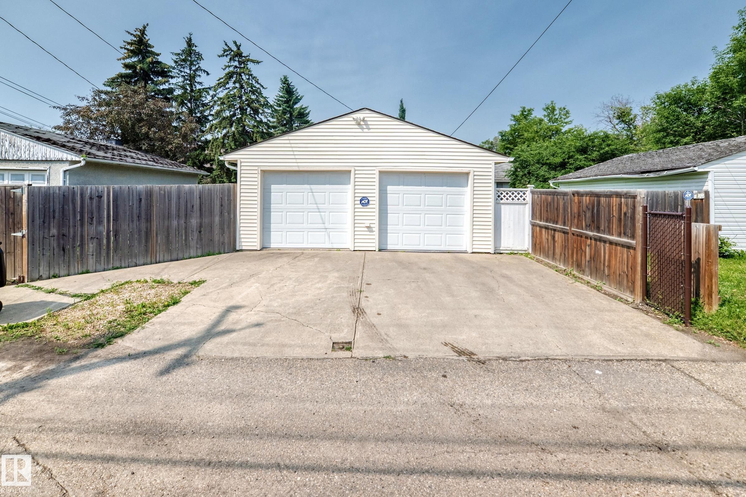 Photo 46 at 12211 107 Street NW, Westwood, Edmonton