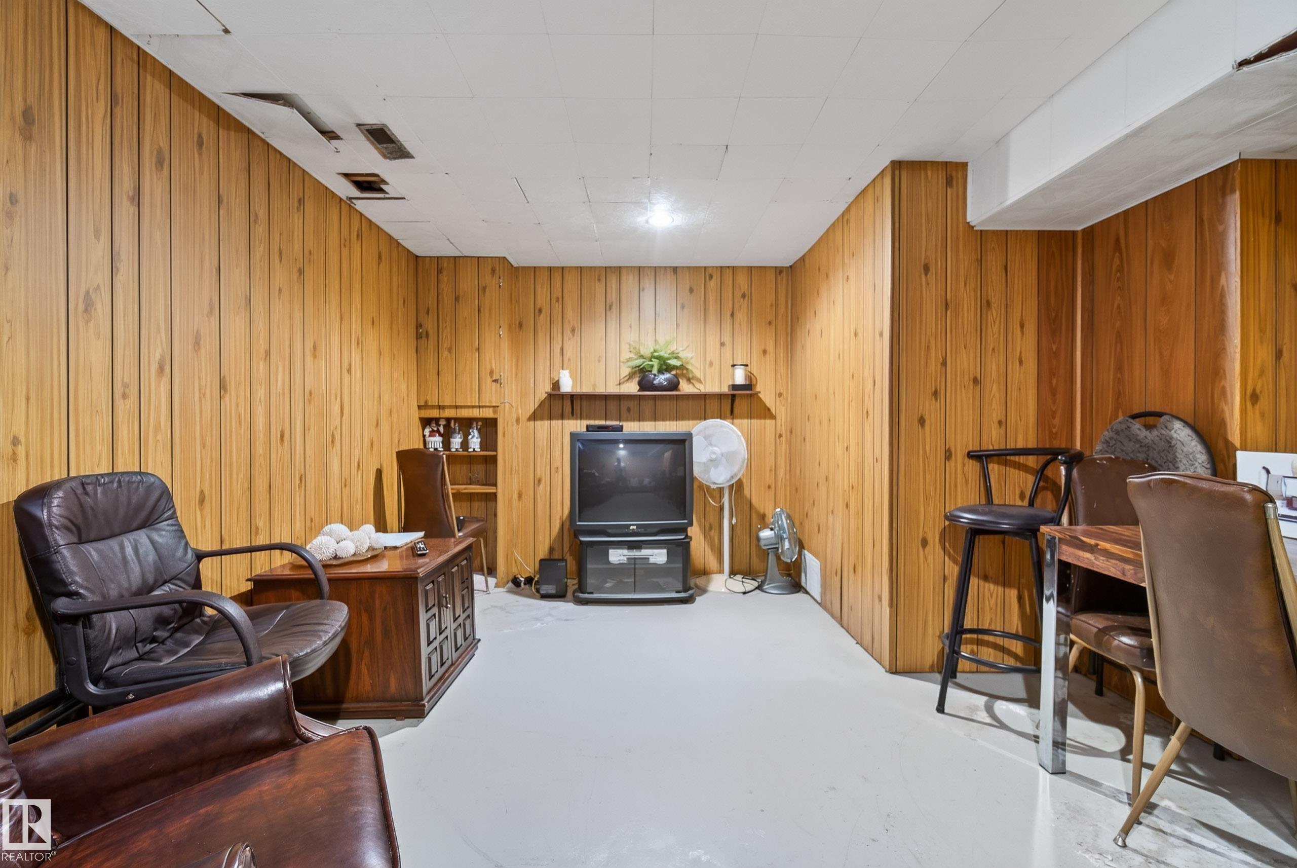 Photo 15 at 117 Mayfair Mews NW, Northmount, Edmonton