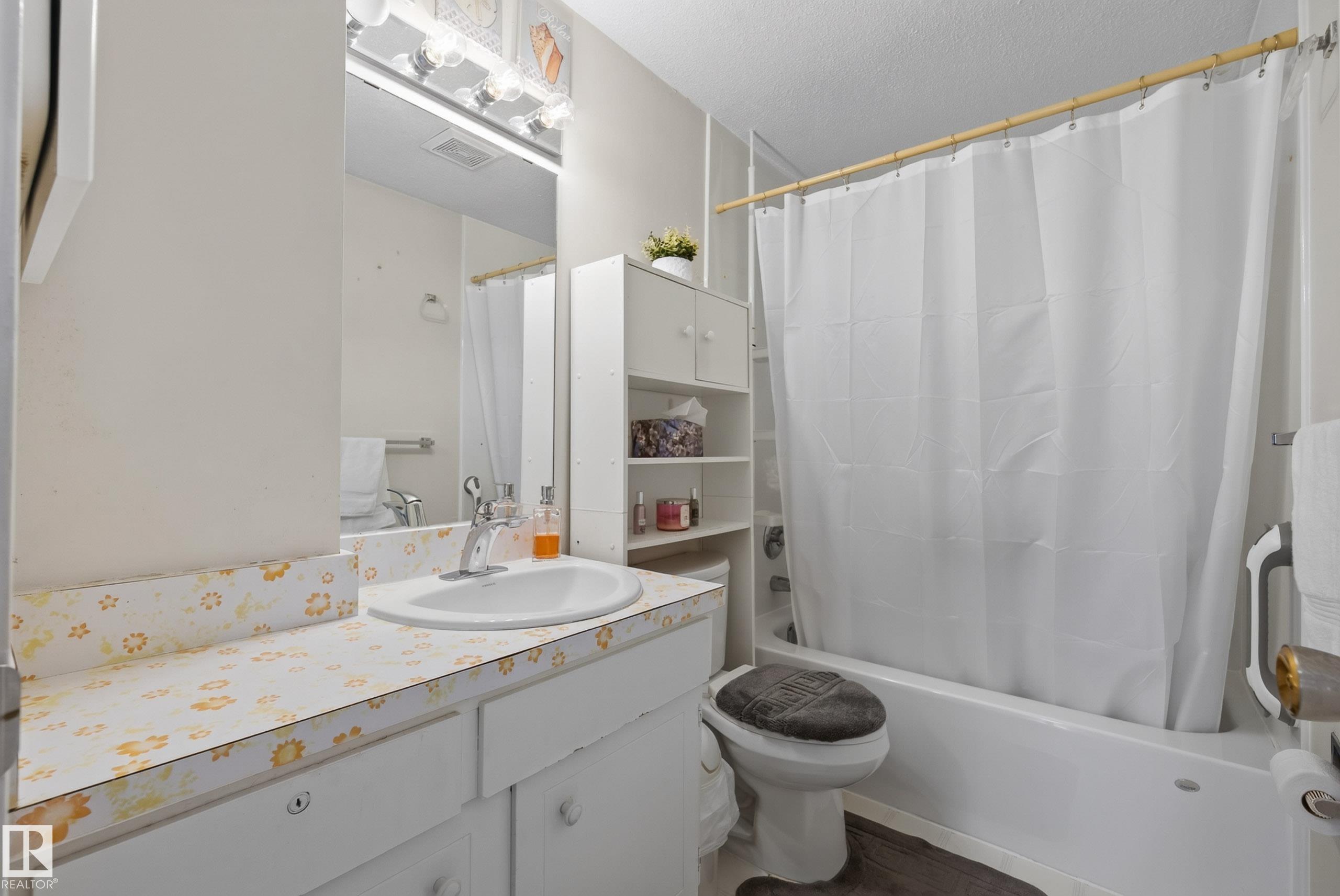 Photo 10 at 117 Mayfair Mews NW, Northmount, Edmonton