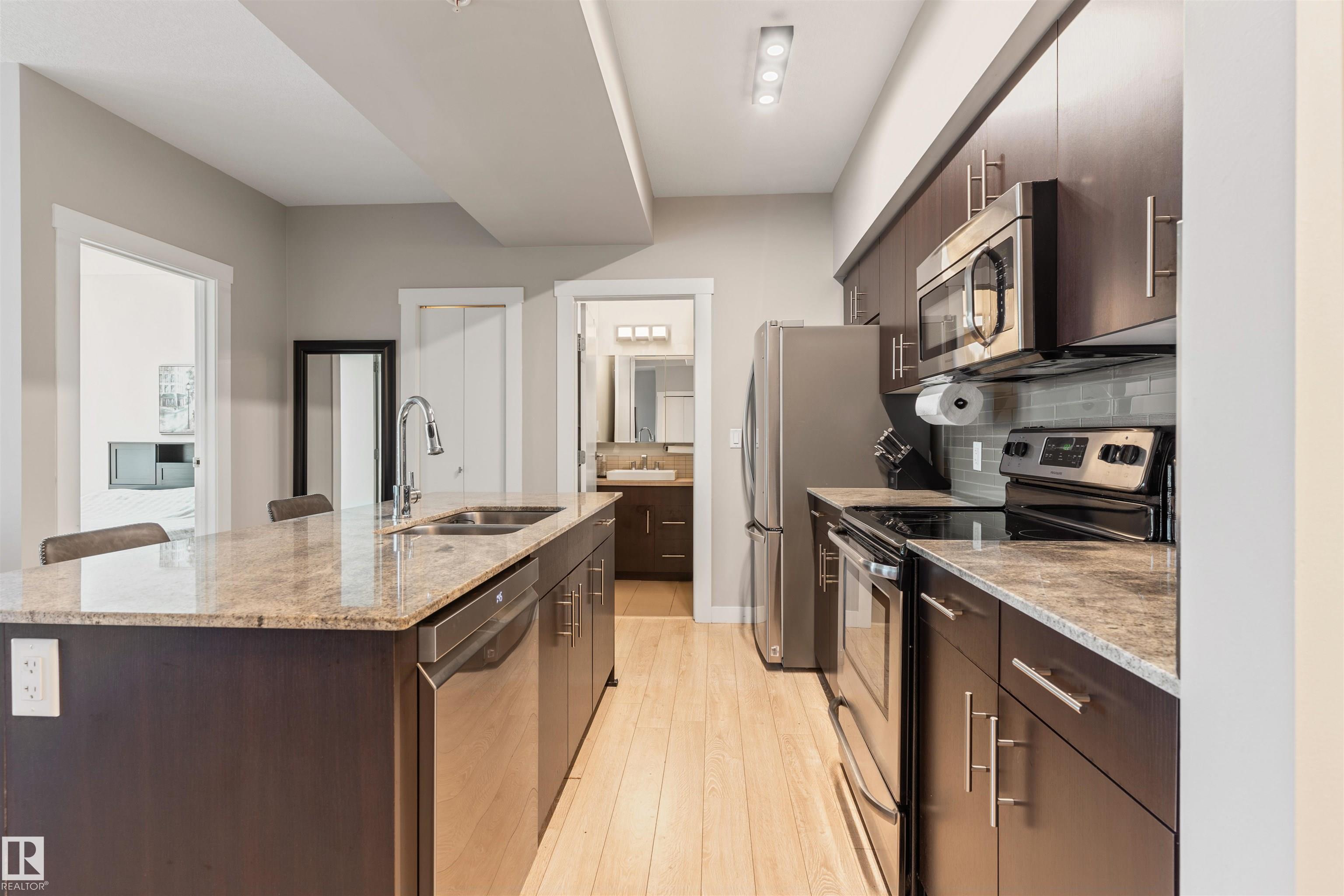 2205 - 10226 104 Street NW, Downtown, Edmonton
