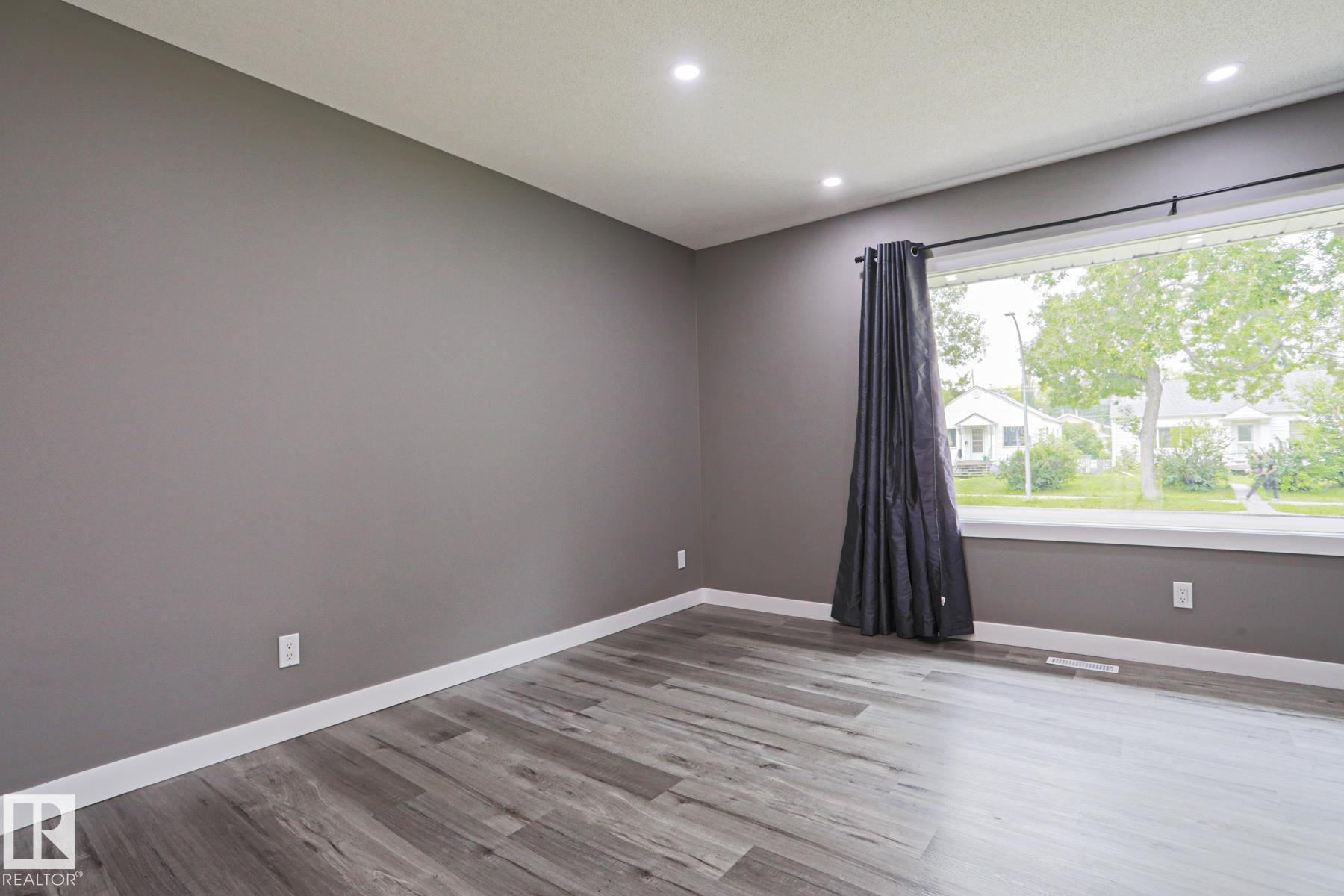 Photo 12 at 11211 104 Street NW, Spruce Avenue, Edmonton