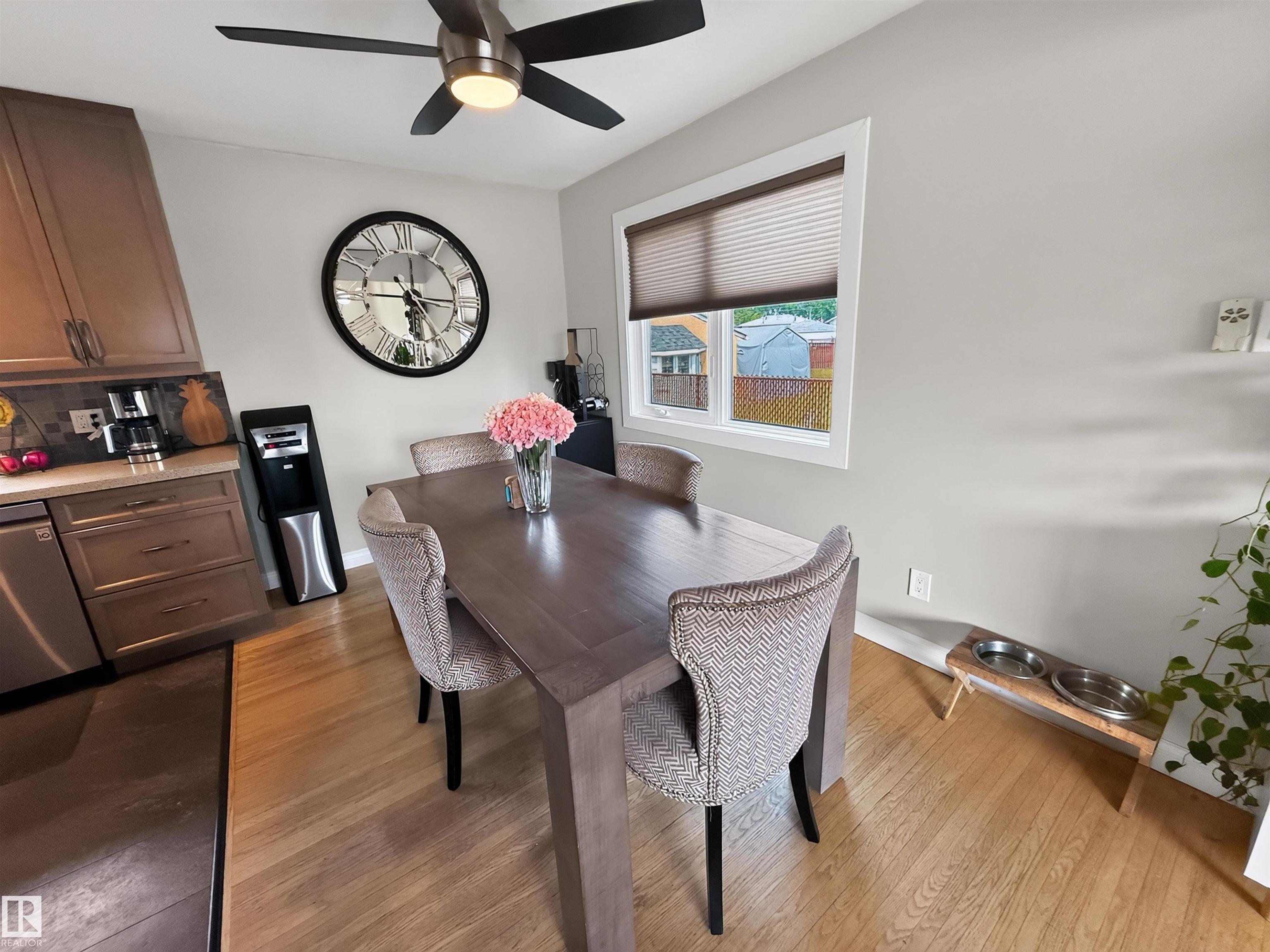Photo 13 at 16046 95 Avenue NW, Glenwood, Edmonton