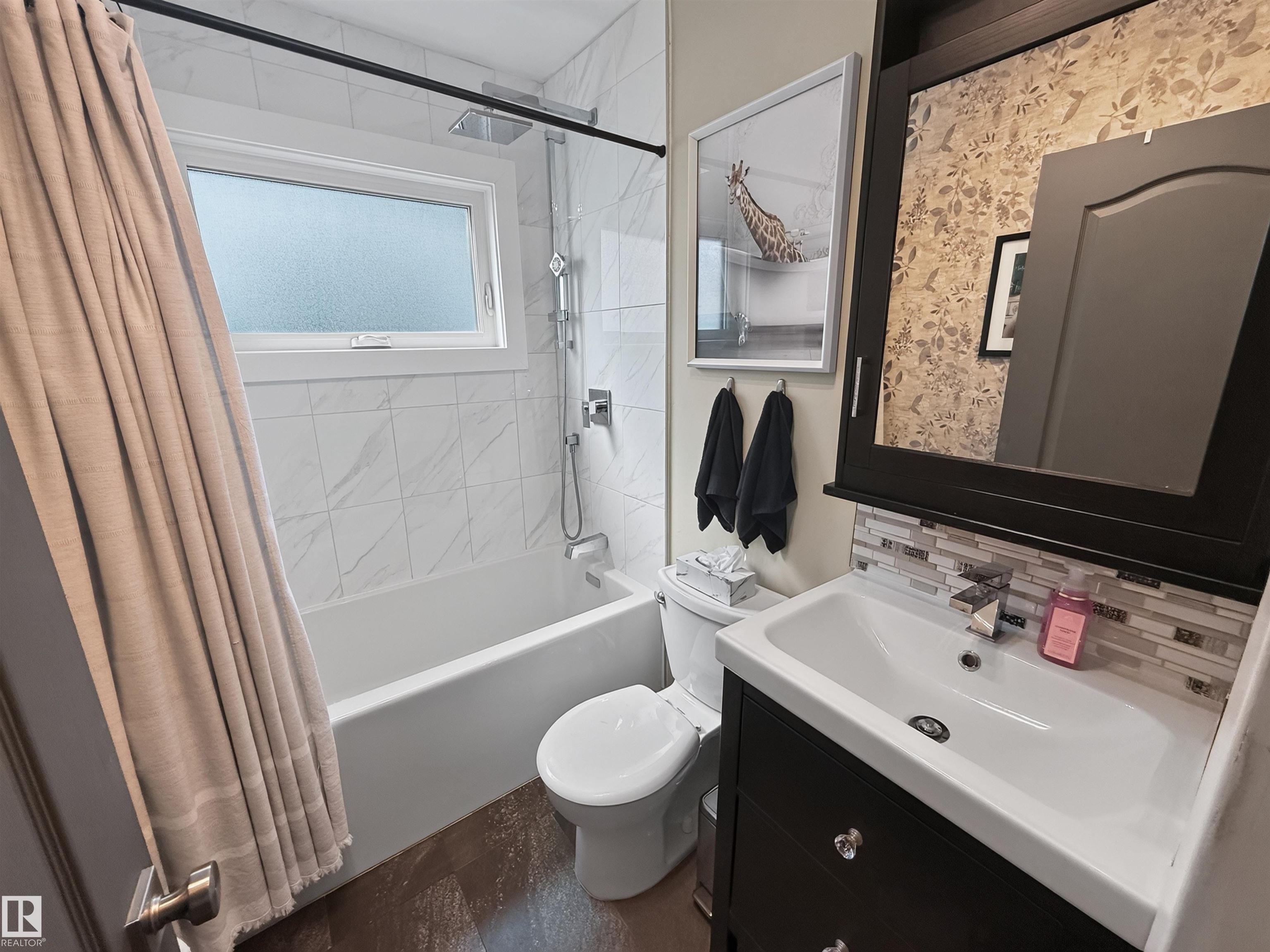 Photo 19 at 16046 95 Avenue NW, Glenwood, Edmonton