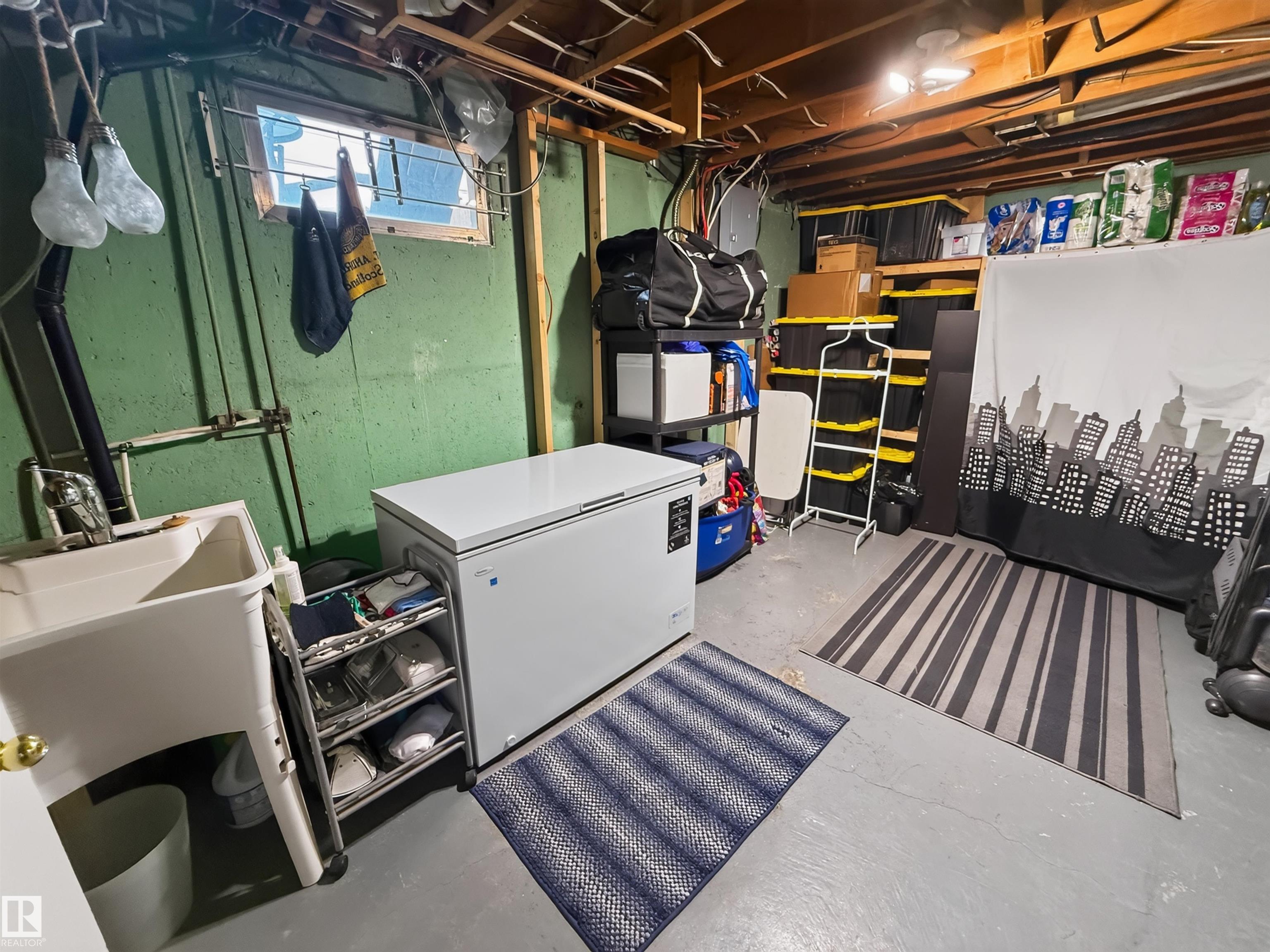 Photo 30 at 16046 95 Avenue NW, Glenwood, Edmonton