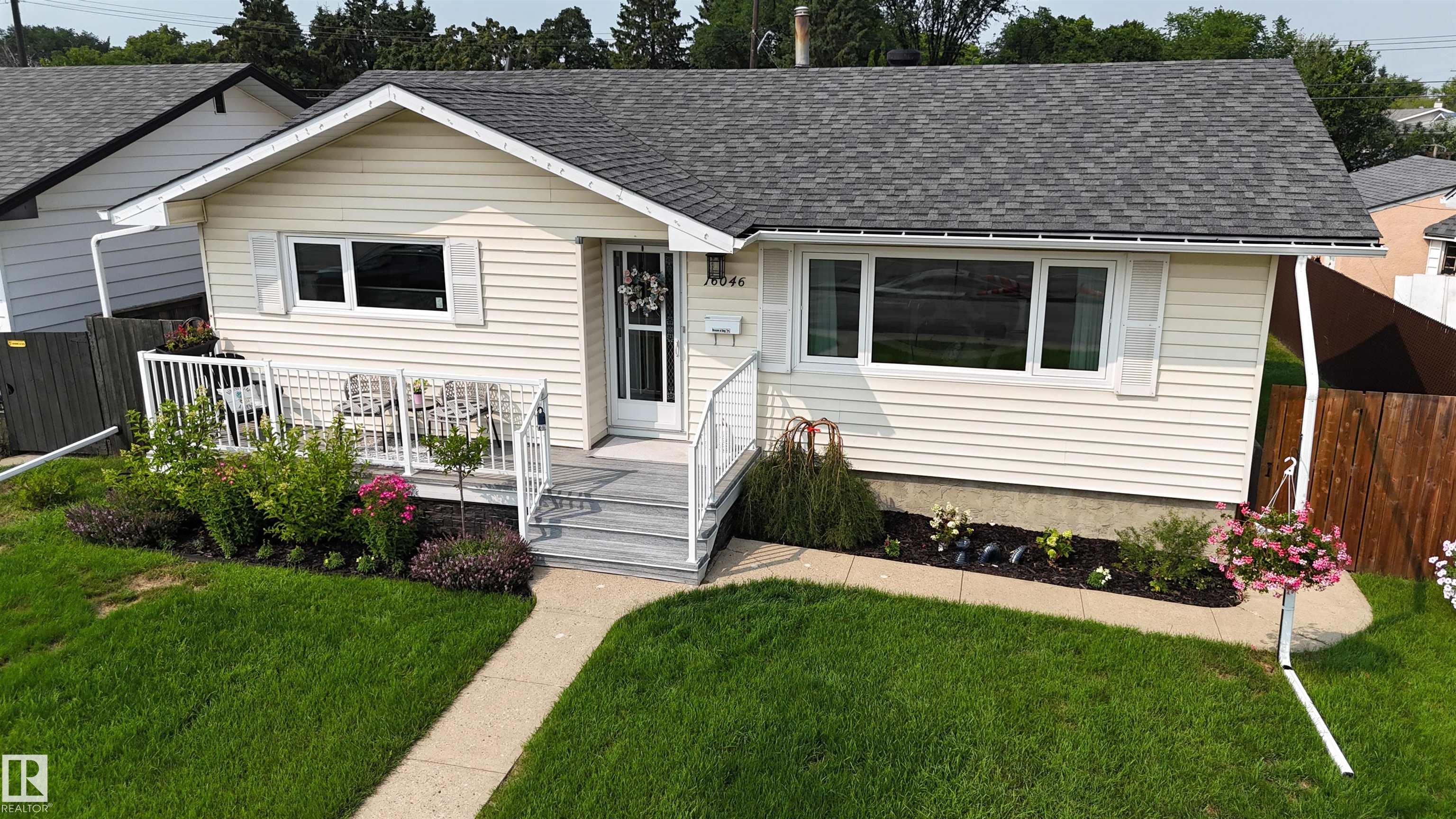 Photo 6 at 16046 95 Avenue NW, Glenwood, Edmonton