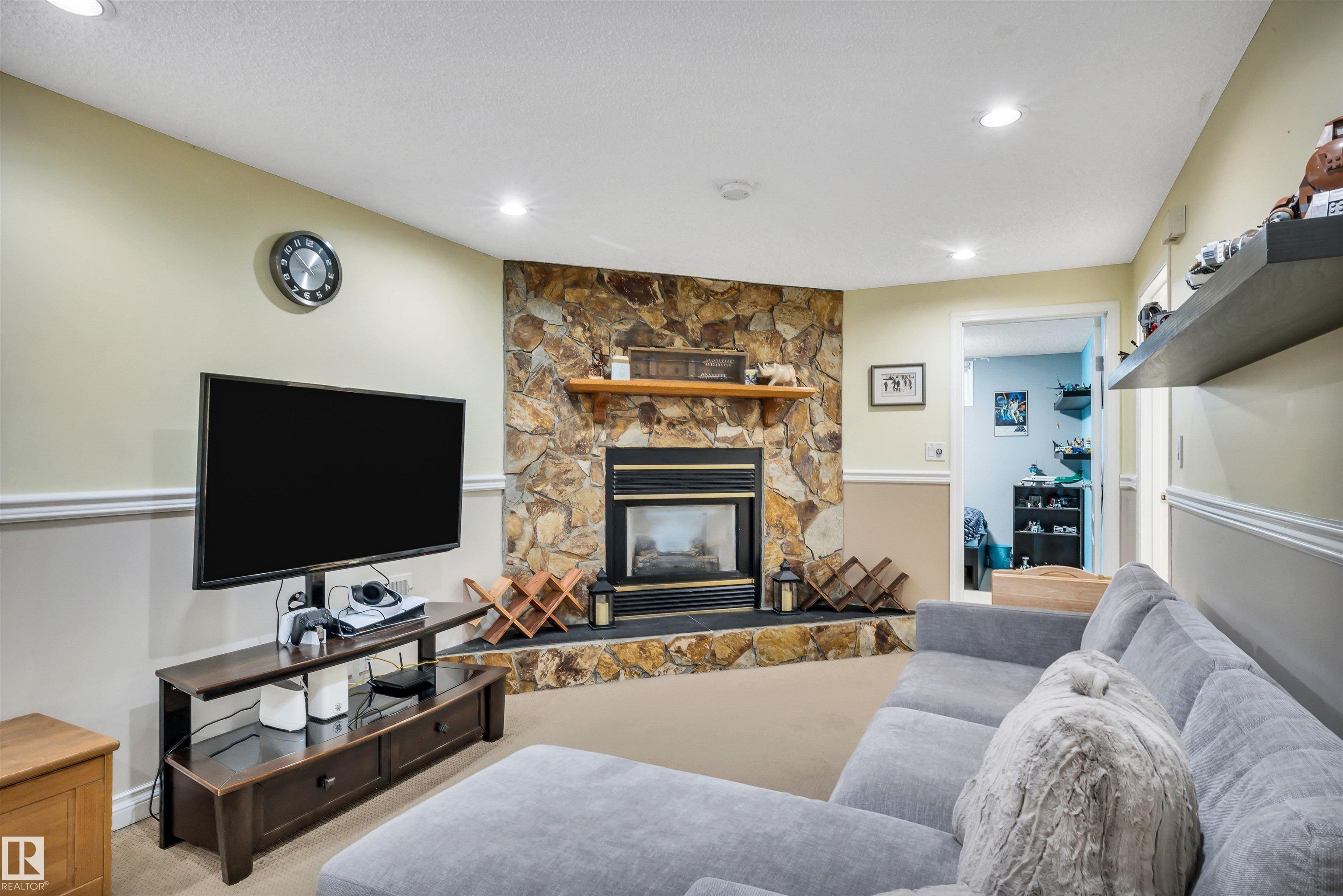 Photo 28 at 3 Flint Crescent, Forest Lawn, St. Albert