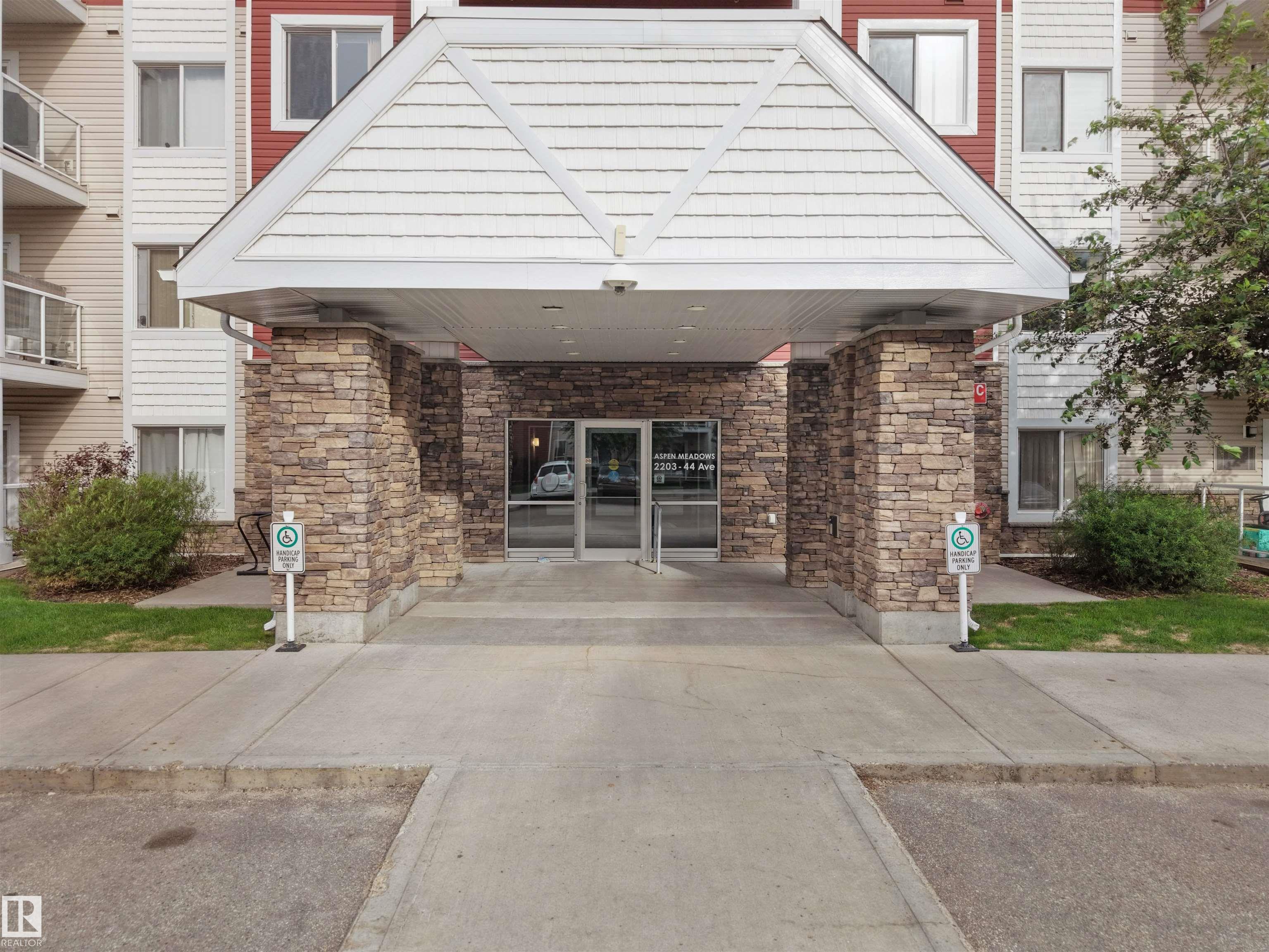 415 - 2203 44 Avenue NW, Larkspur, Edmonton
