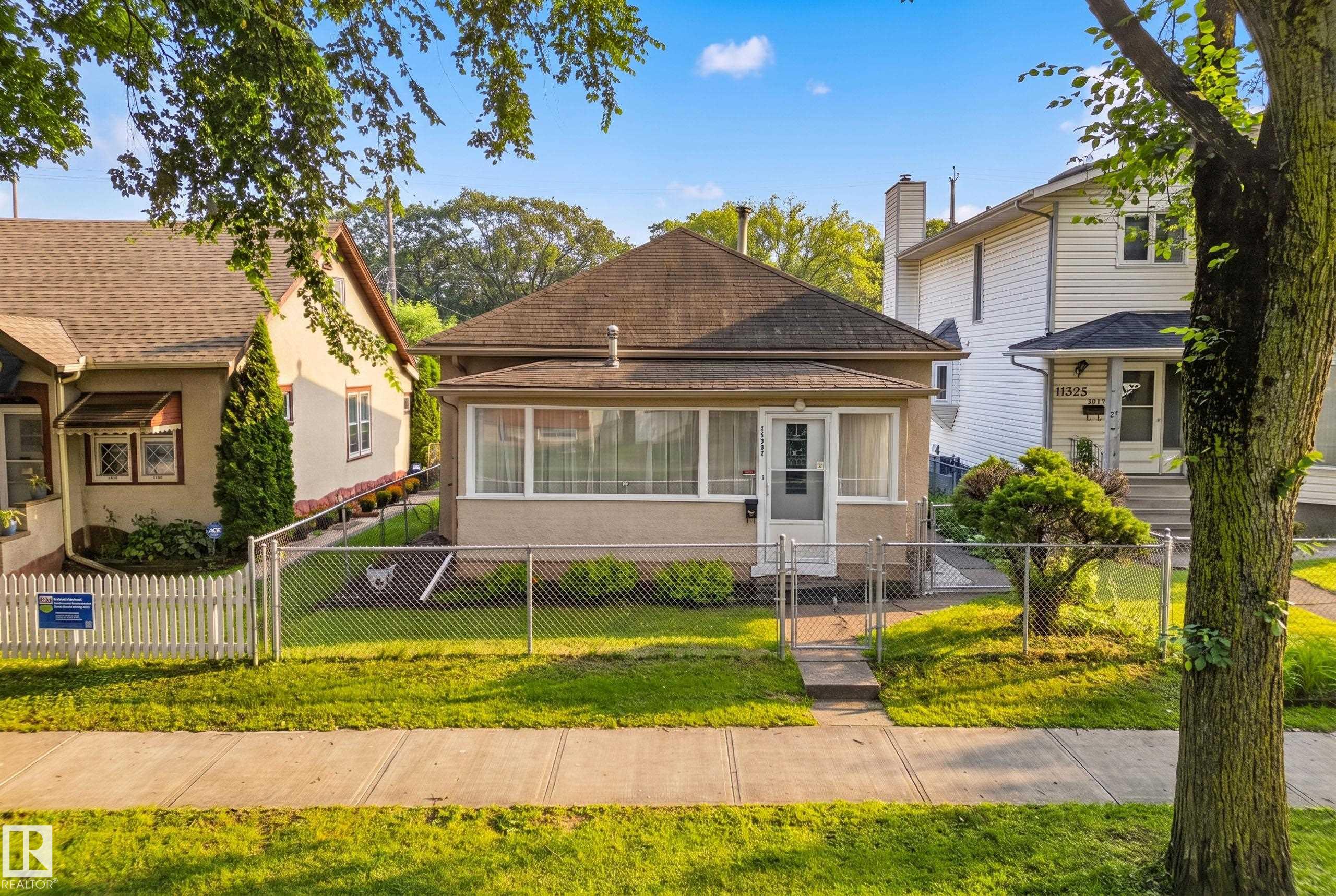 11327 91 Street NW, Alberta Avenue, Edmonton