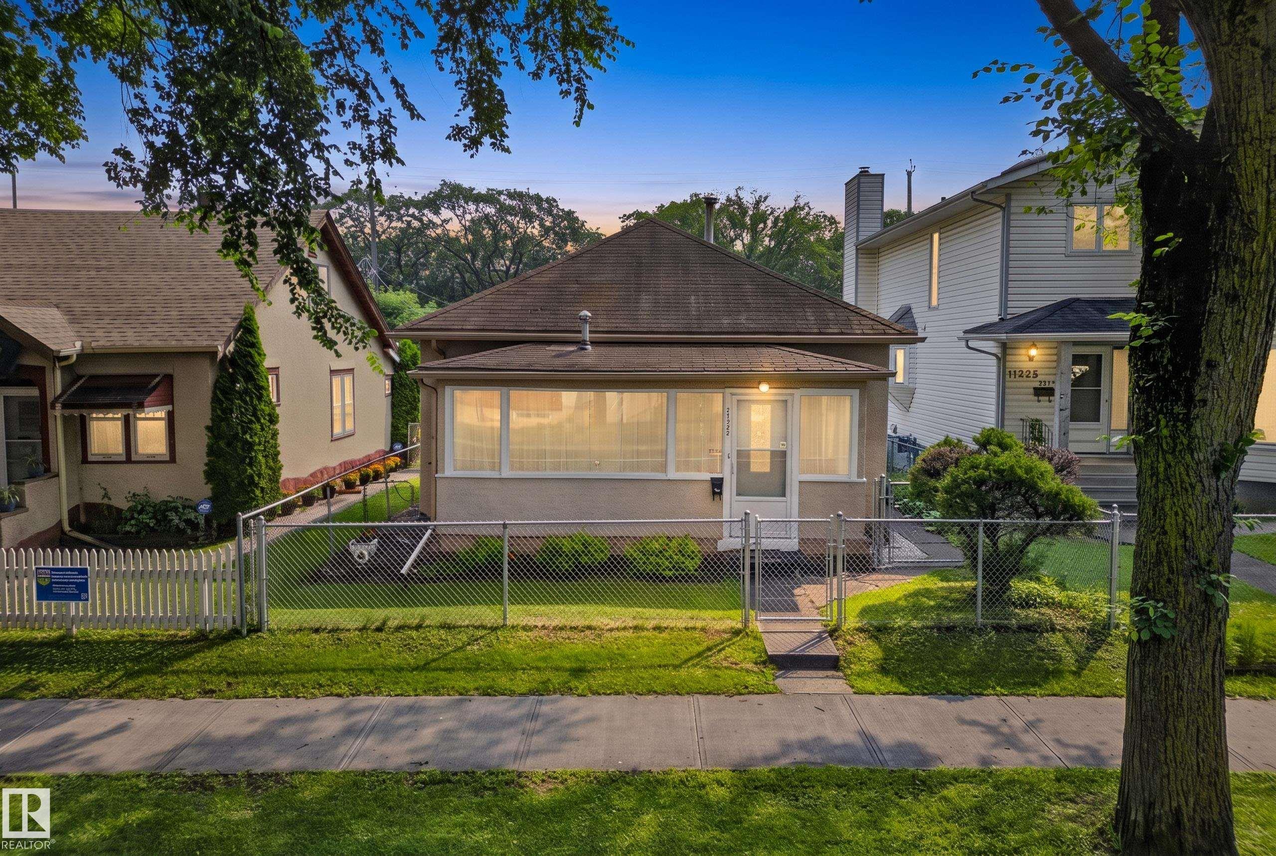 11327 91 Street NW, Alberta Avenue, Edmonton