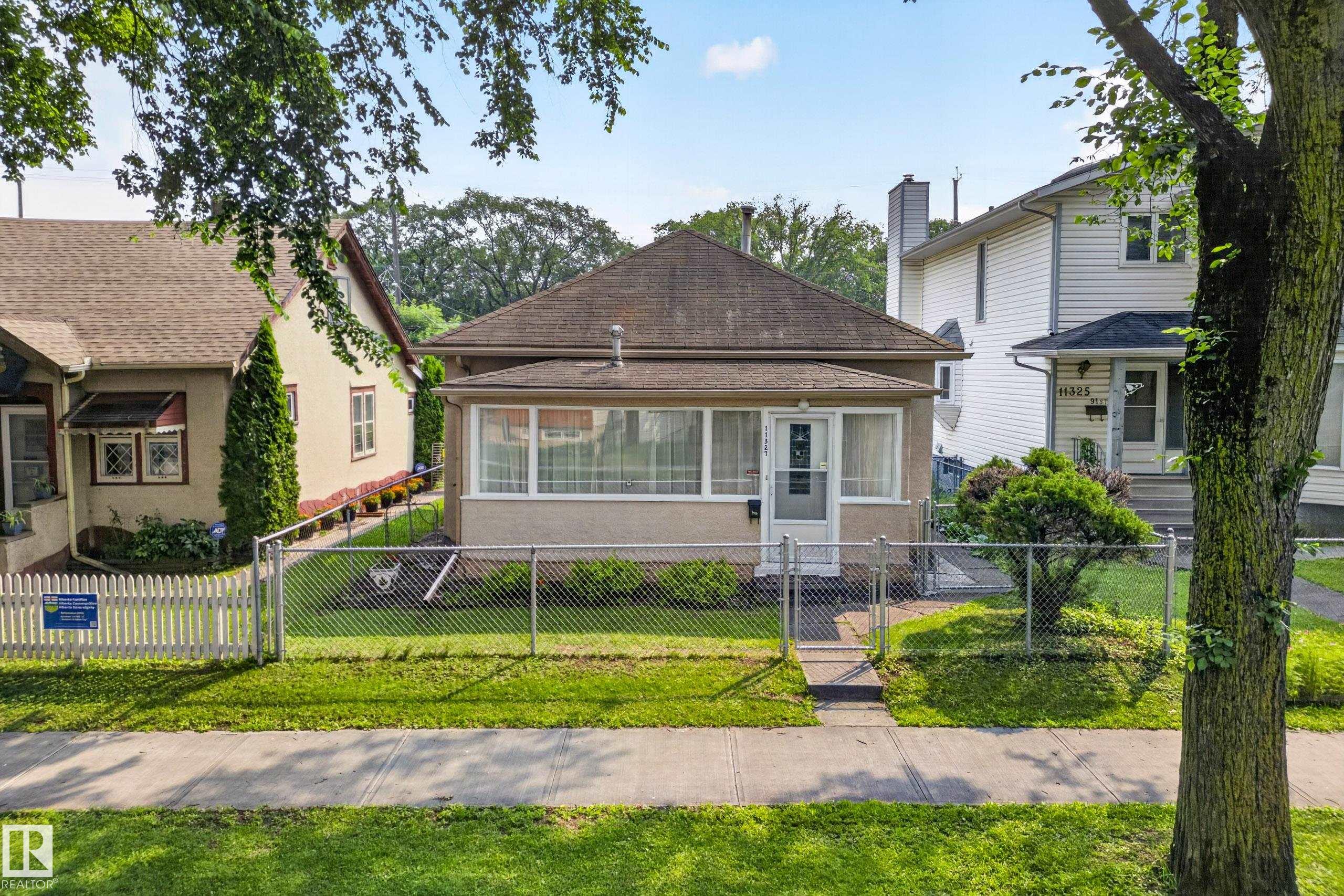 11327 91 Street NW, Alberta Avenue, Edmonton