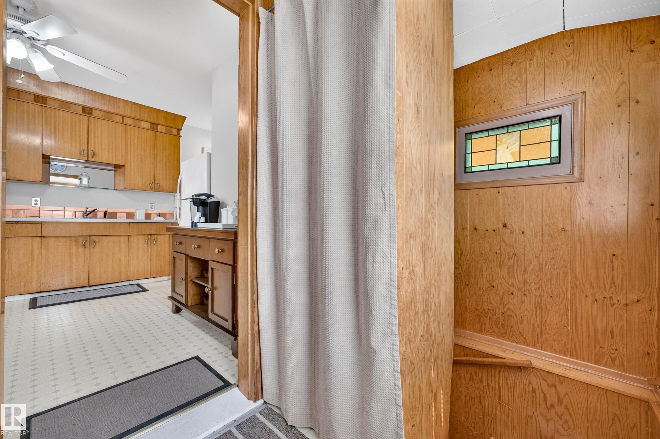 Photo 31 at 11327 91 Street NW, Alberta Avenue, Edmonton