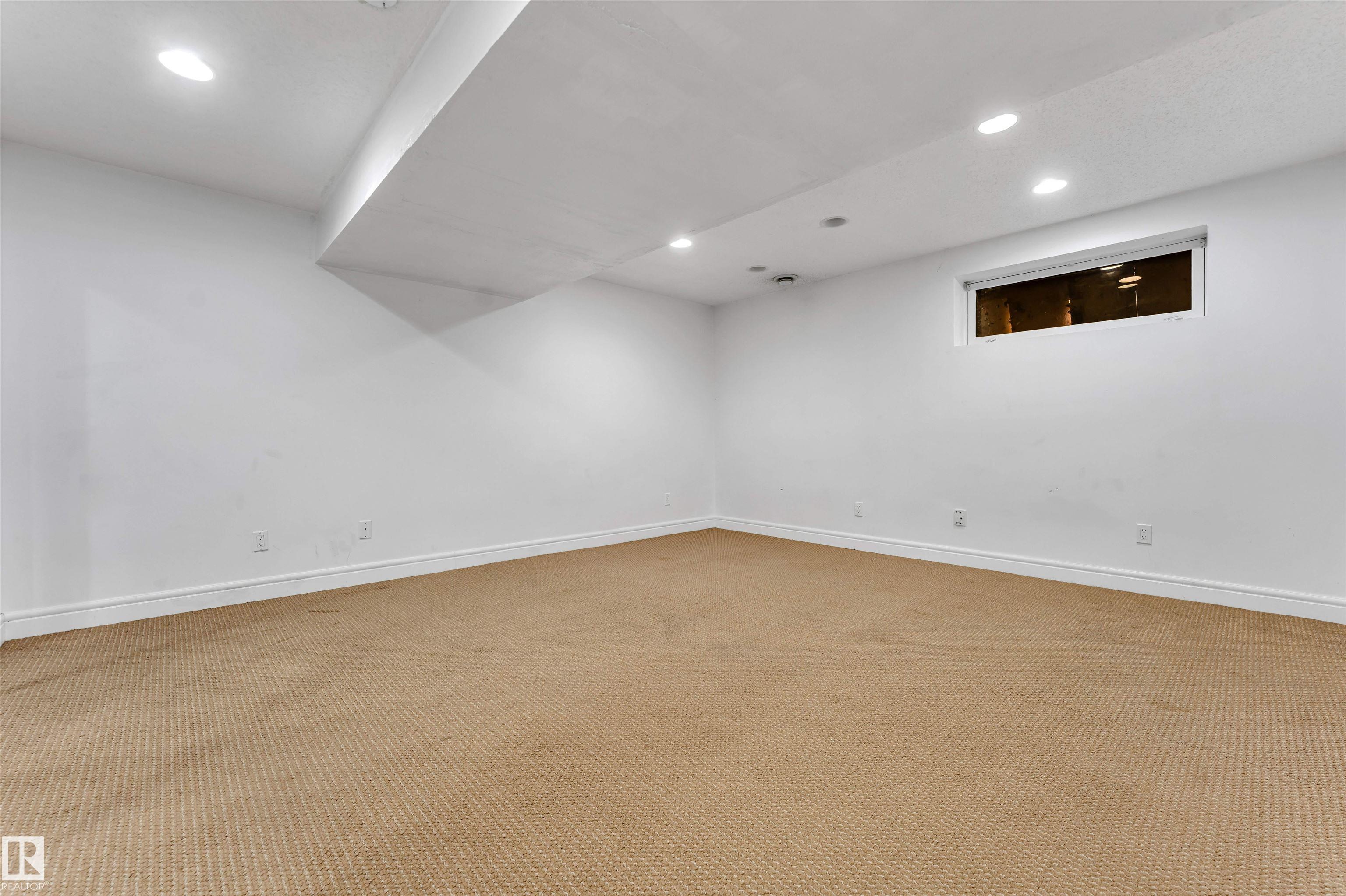 Photo 32 at 7743 8 Avenue SW, Ellerslie, Edmonton