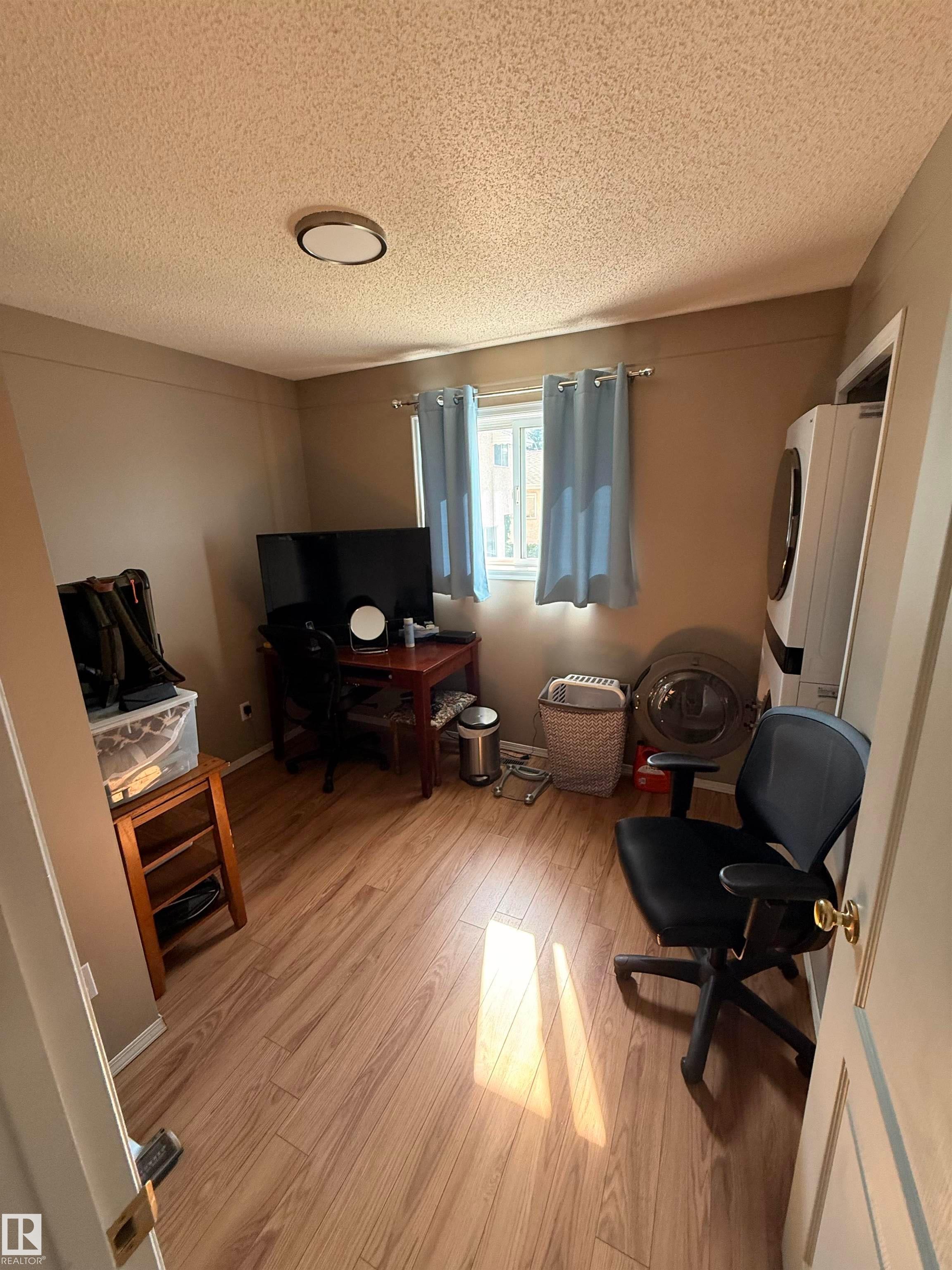 Photo 9 at 10 Weston Court, West Grove, Spruce Grove