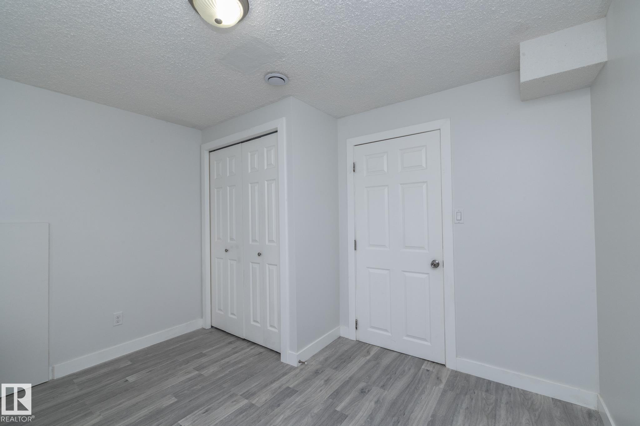 Photo 29 at 4617 35 Avenue NW, Minchau, Edmonton