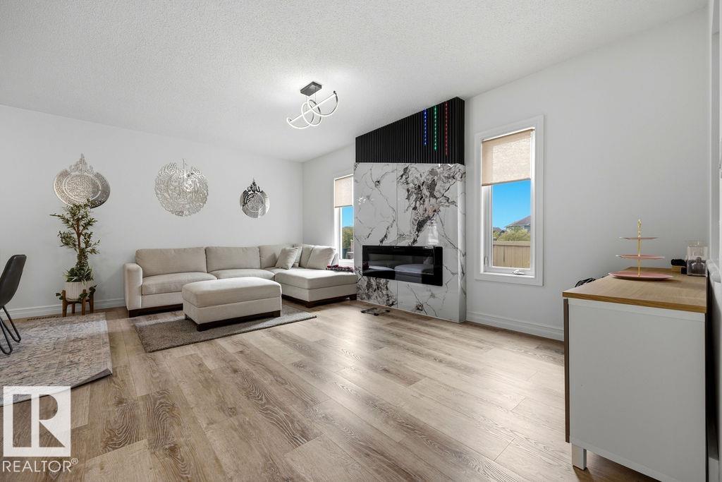 Photo 11 at 13703 166 Avenue NW, Carlton, Edmonton