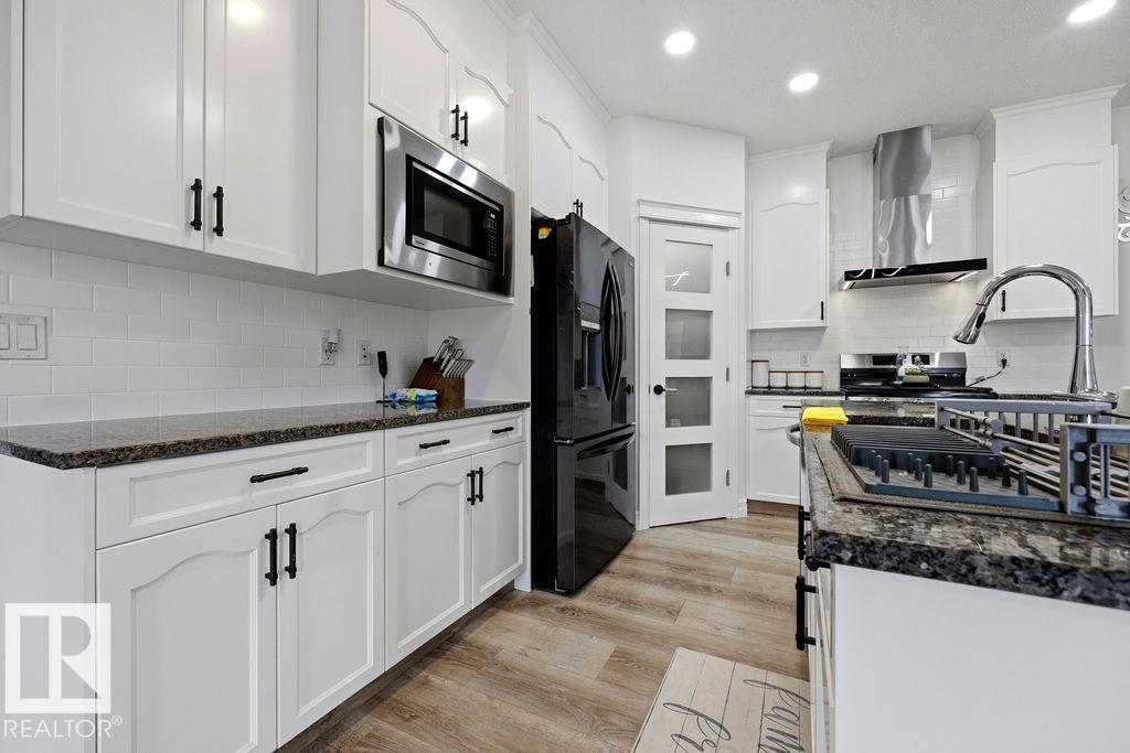 Photo 18 at 13703 166 Avenue NW, Carlton, Edmonton