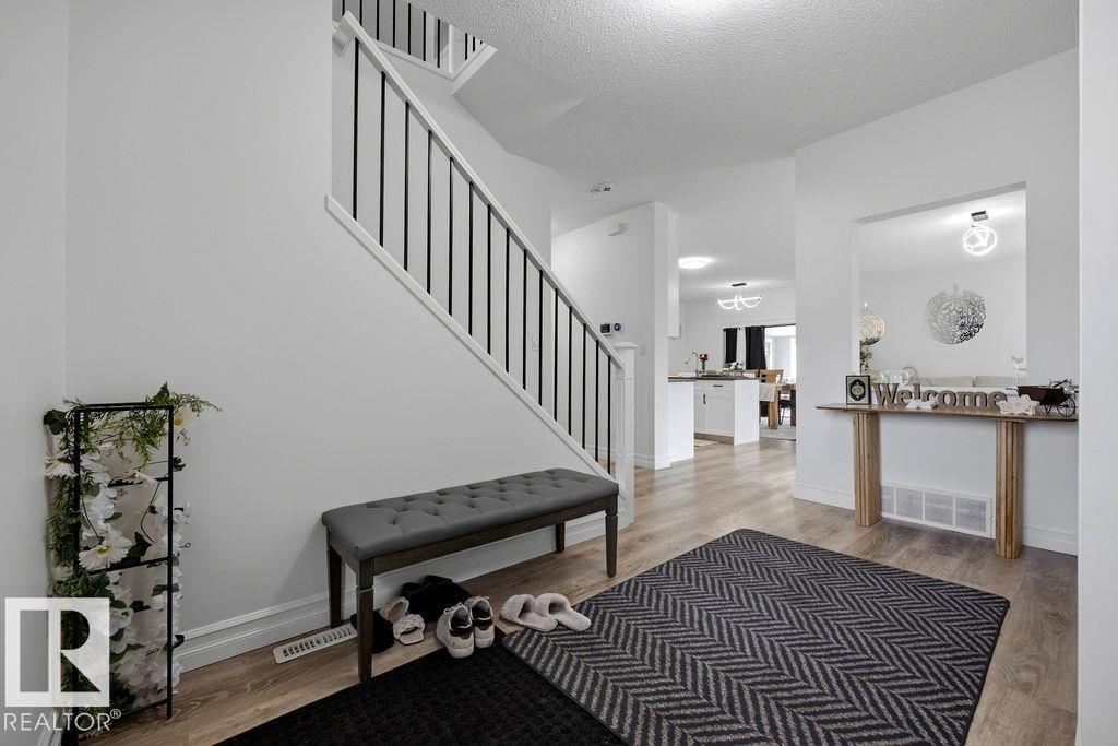 13703 166 Avenue NW, Carlton, Edmonton