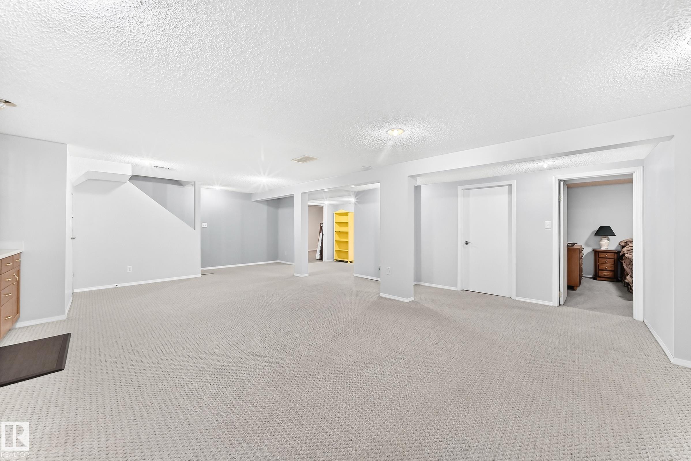 Photo 31 at 7028 190 Street NW, Lymburn, Edmonton