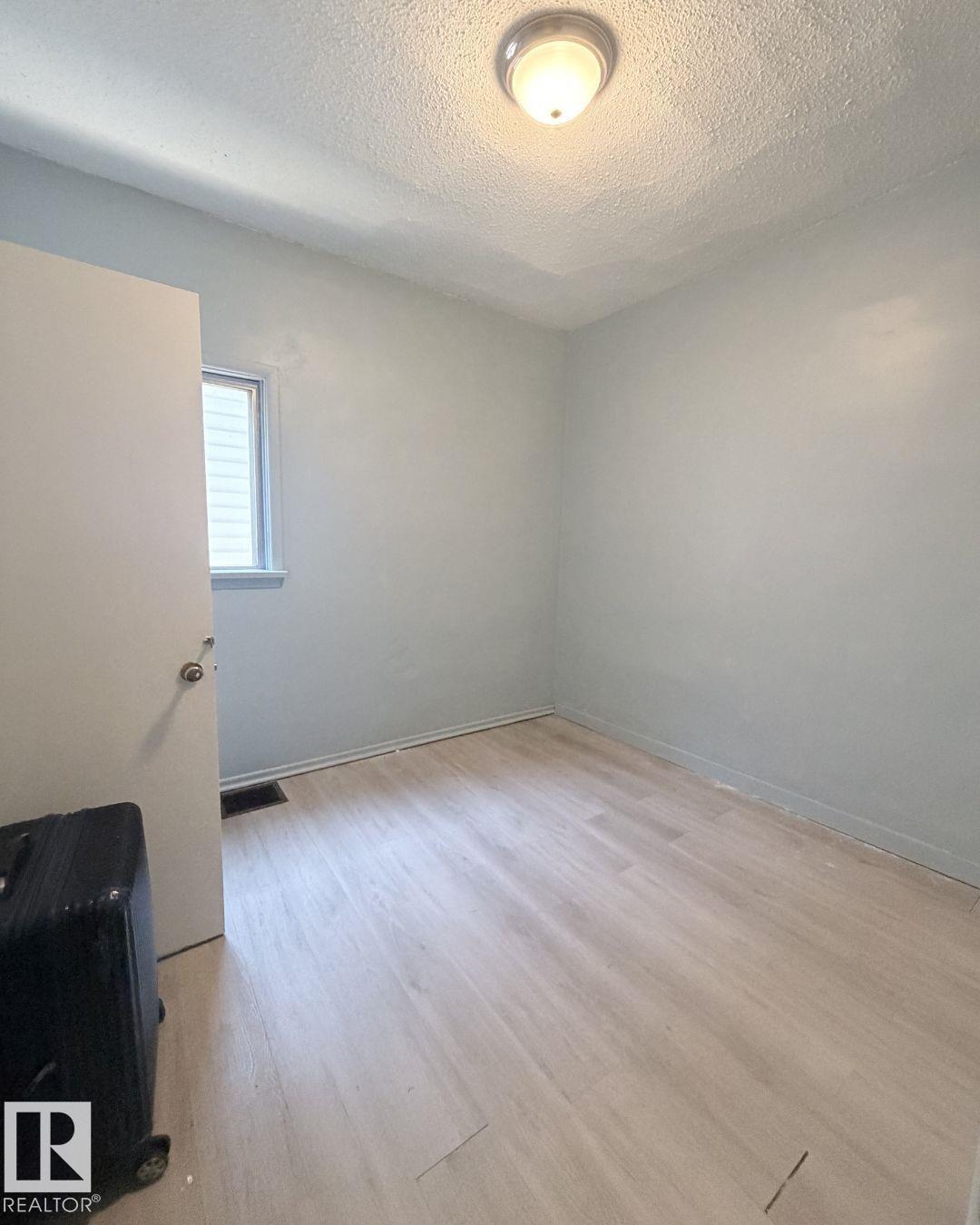 Photo 14 at 9526 106a Avenue NW, Mccauley, Edmonton