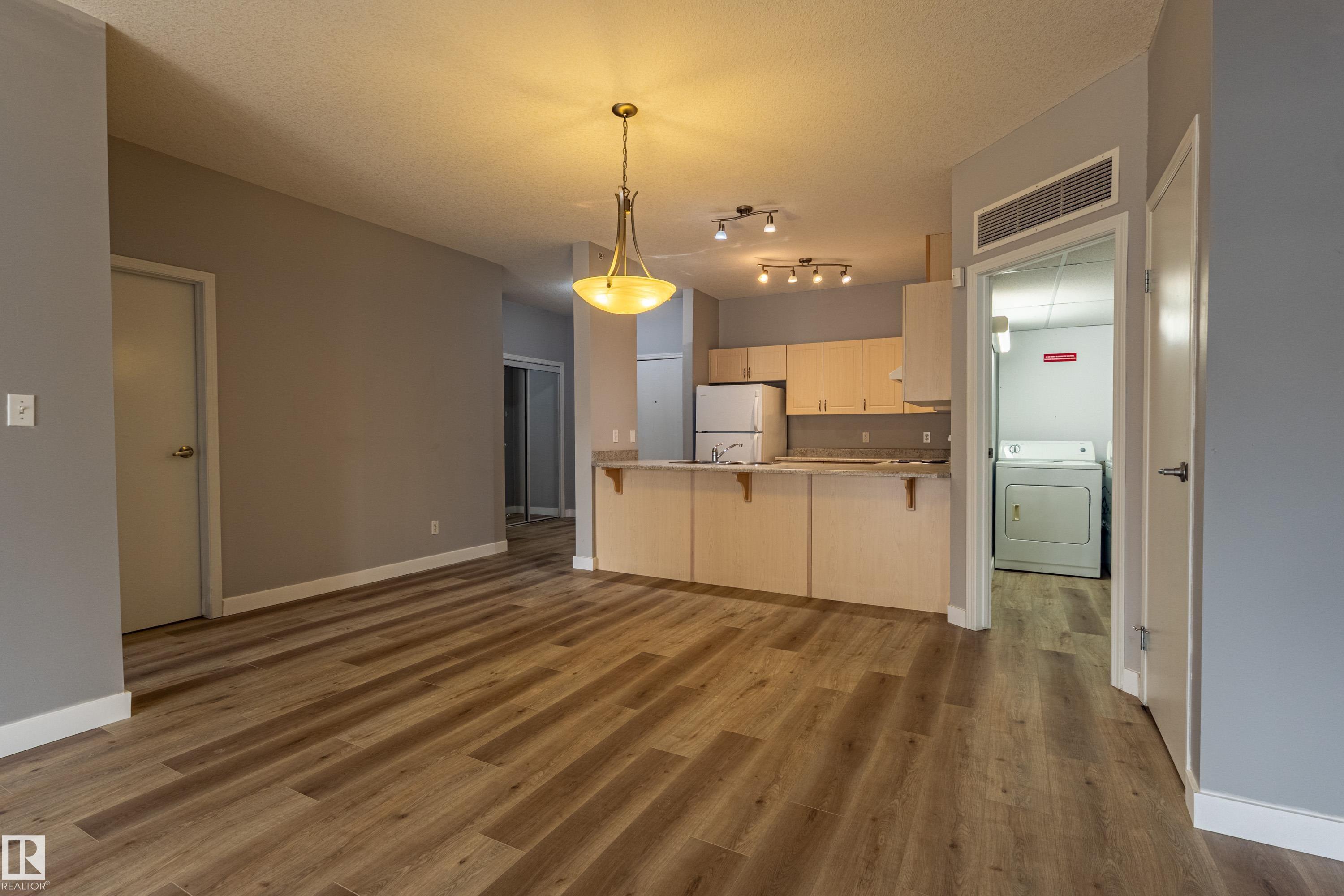 Photo 9 at 412 - 4304 139 Avenue NW, Clareview Town Centre, Edmonton