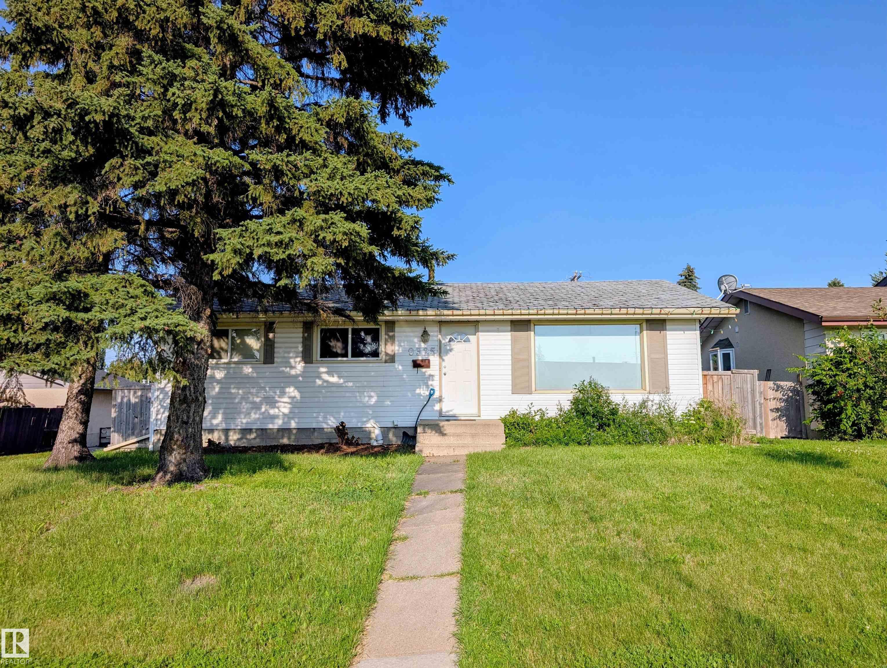 9325 168 Street NW, West Meadowlark Park, Edmonton