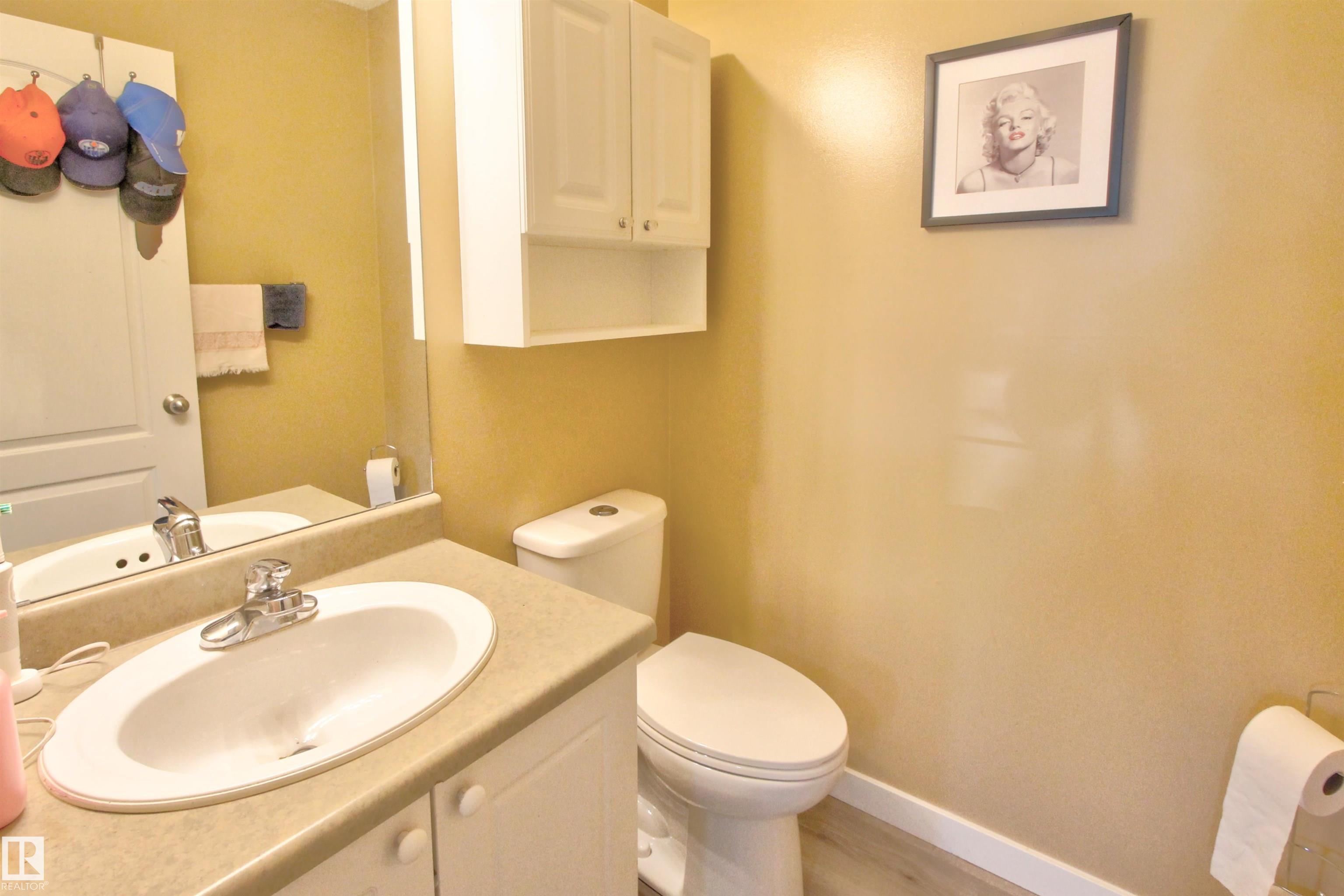 Photo 11 at 106 - 2 Alpine Boulevard, Akinsdale, St. Albert
