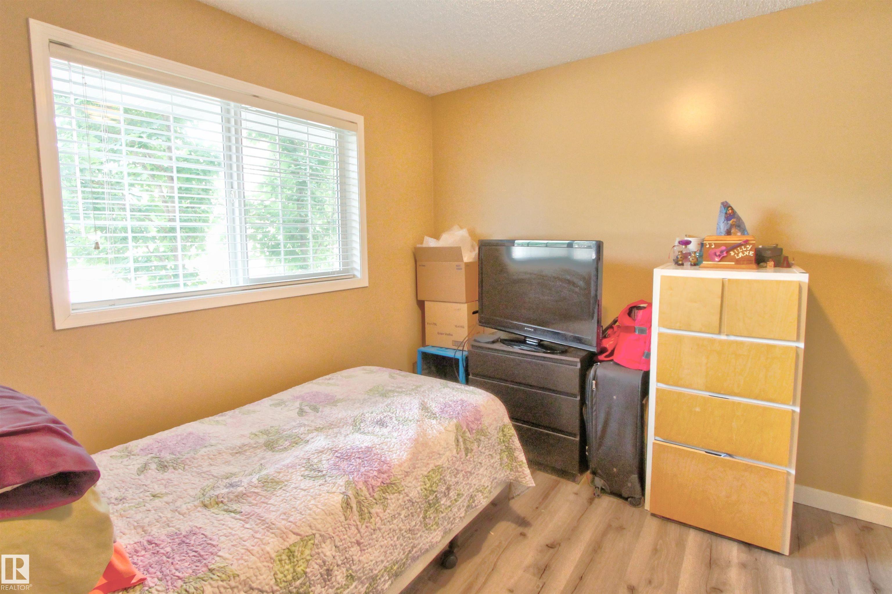 Photo 12 at 106 - 2 Alpine Boulevard, Akinsdale, St. Albert