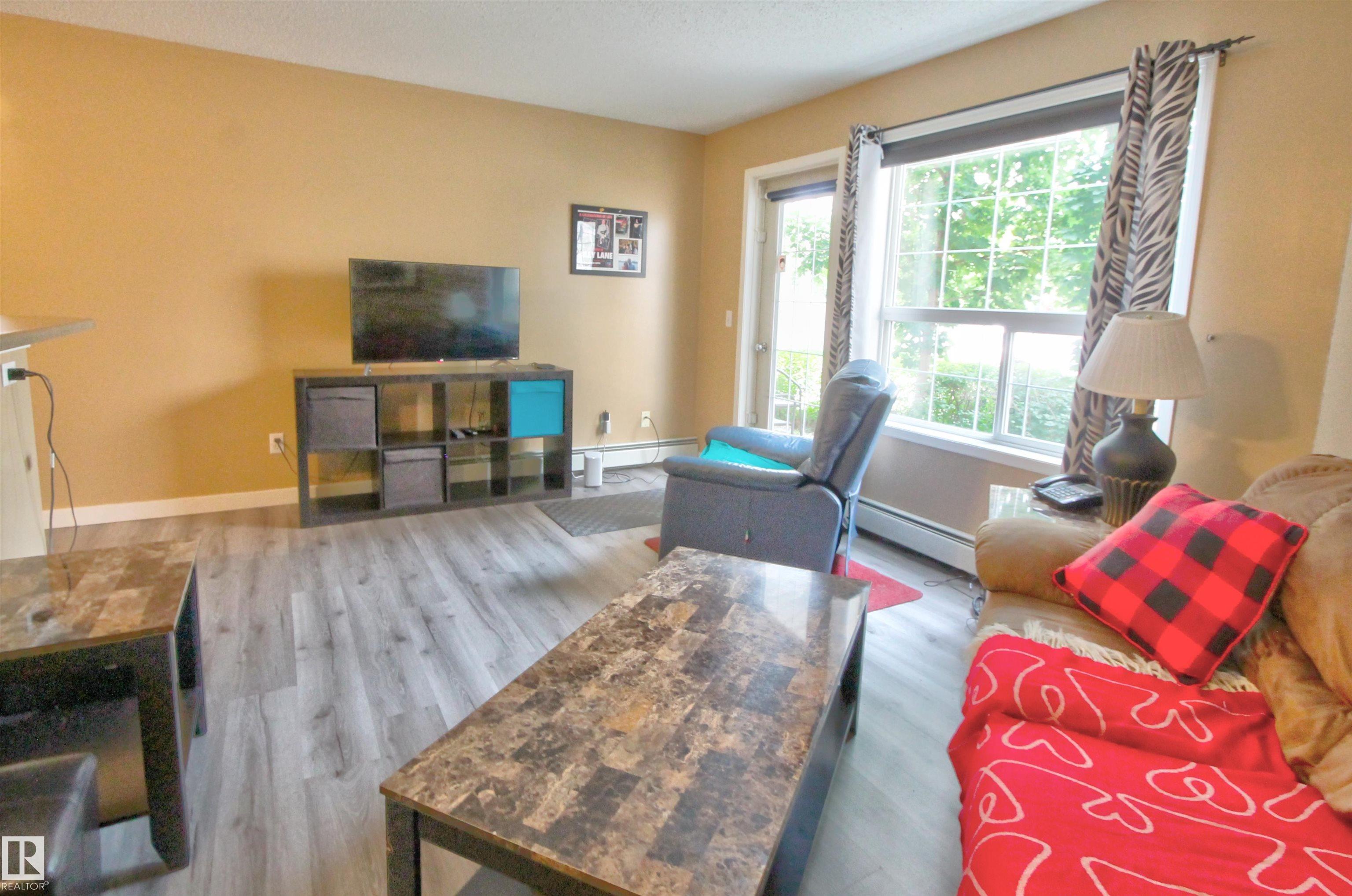 106 - 2 Alpine Boulevard, Akinsdale, St. Albert
