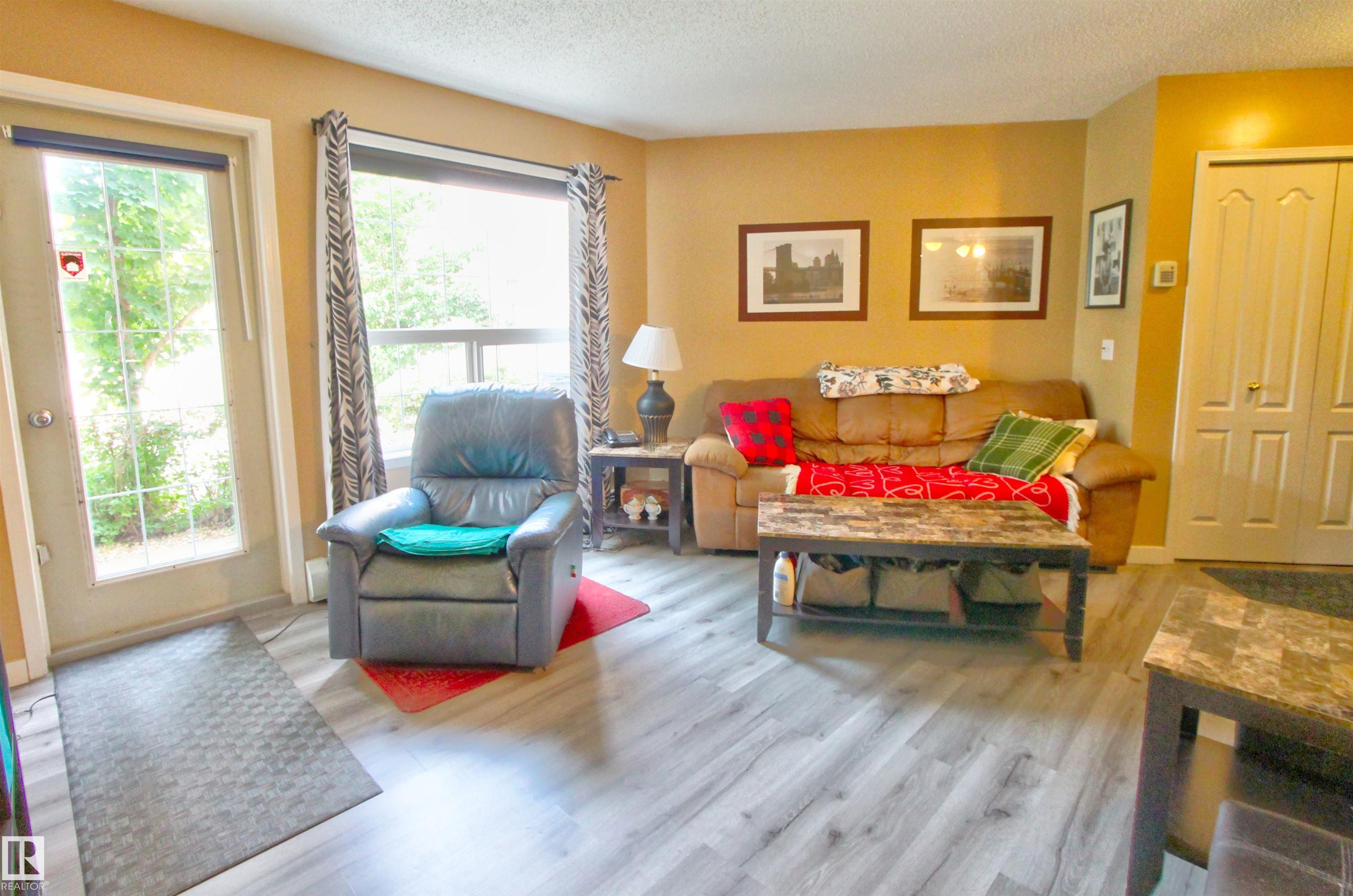 106 - 2 Alpine Boulevard, Akinsdale, St. Albert