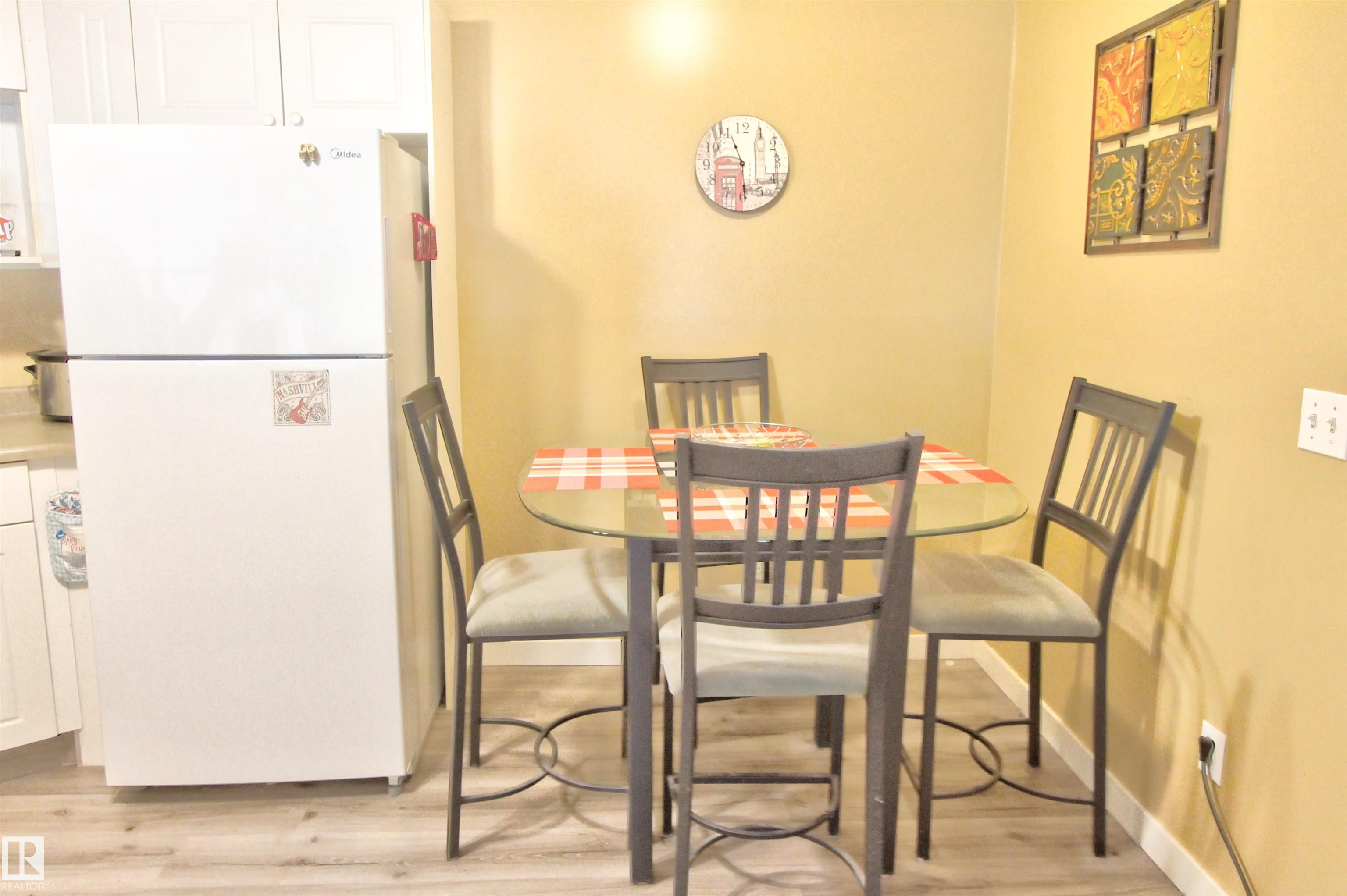 Photo 9 at 106 - 2 Alpine Boulevard, Akinsdale, St. Albert