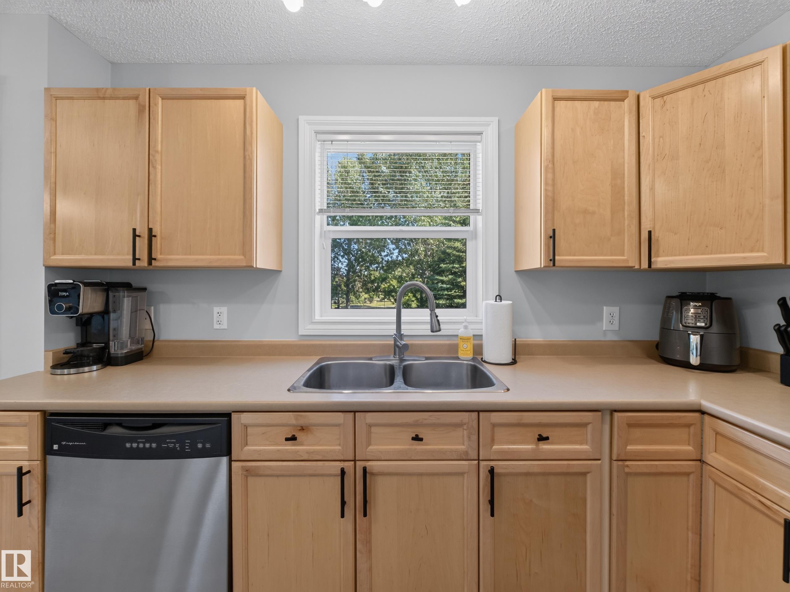 Photo 20 at 44 - 12050 17 Avenue SW, Rutherford, Edmonton