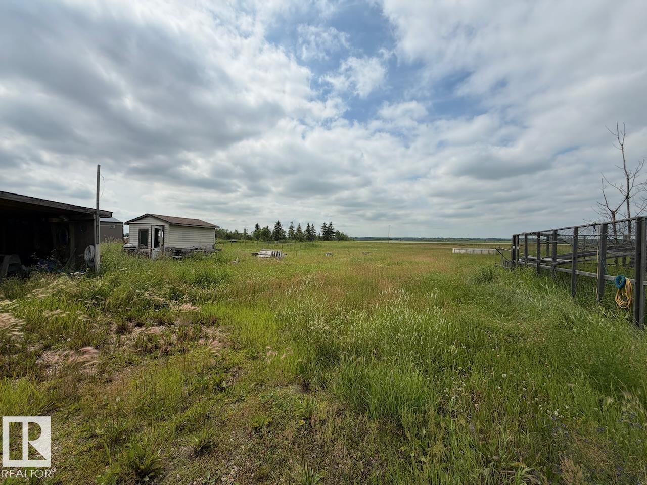 Photo 23 at 45 Richfield Road, Clearview Acres, Rural Sturgeon County
