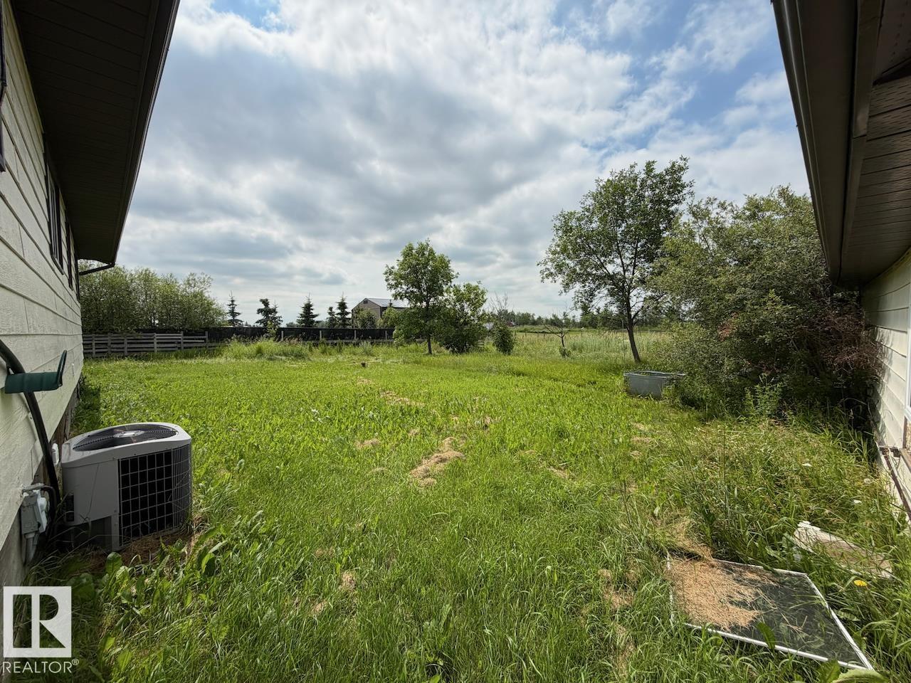 Photo 25 at 45 Richfield Road, Clearview Acres, Rural Sturgeon County