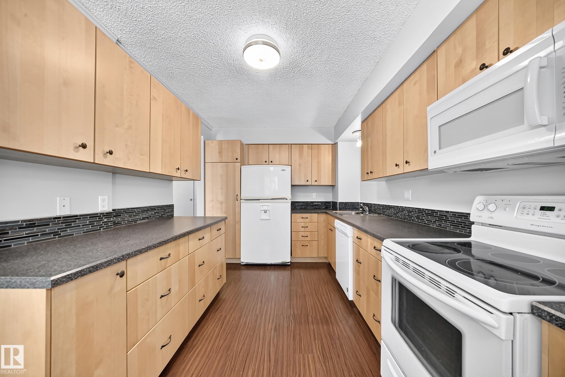 13469 40 Street NW, Belmont, Edmonton