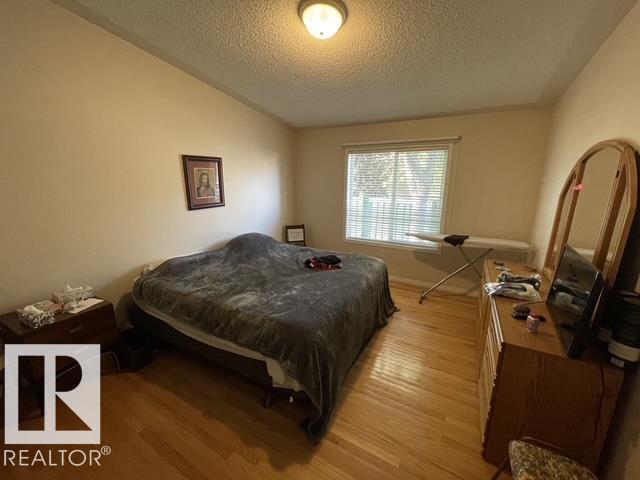 Photo 10 at 104 Falconer Court NW, Falconer Heights, Edmonton