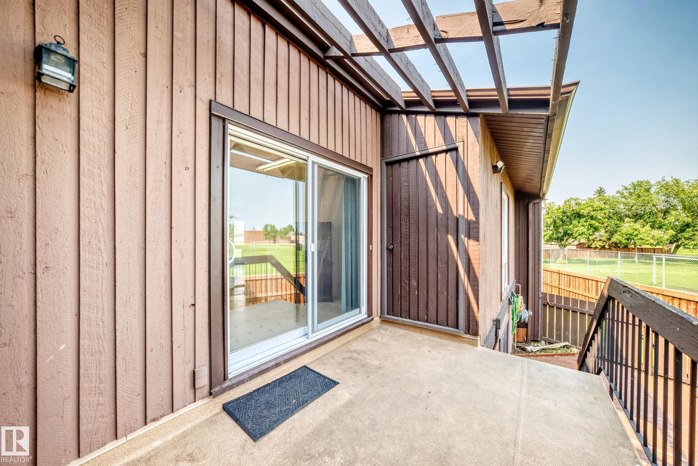 Photo 12 at 14141 26 Street NW, Bannerman, Edmonton