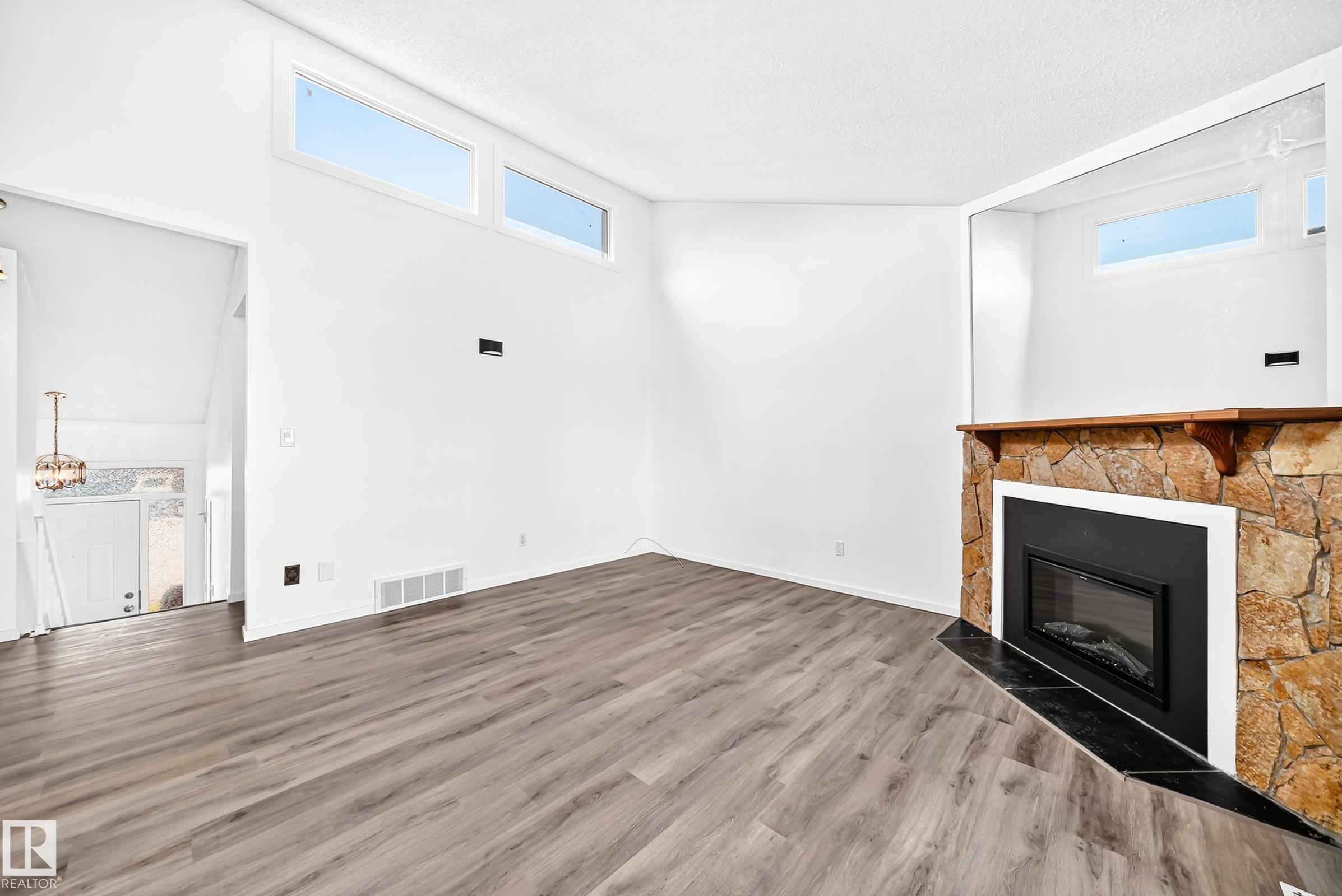 Photo 19 at 14141 26 Street NW, Bannerman, Edmonton