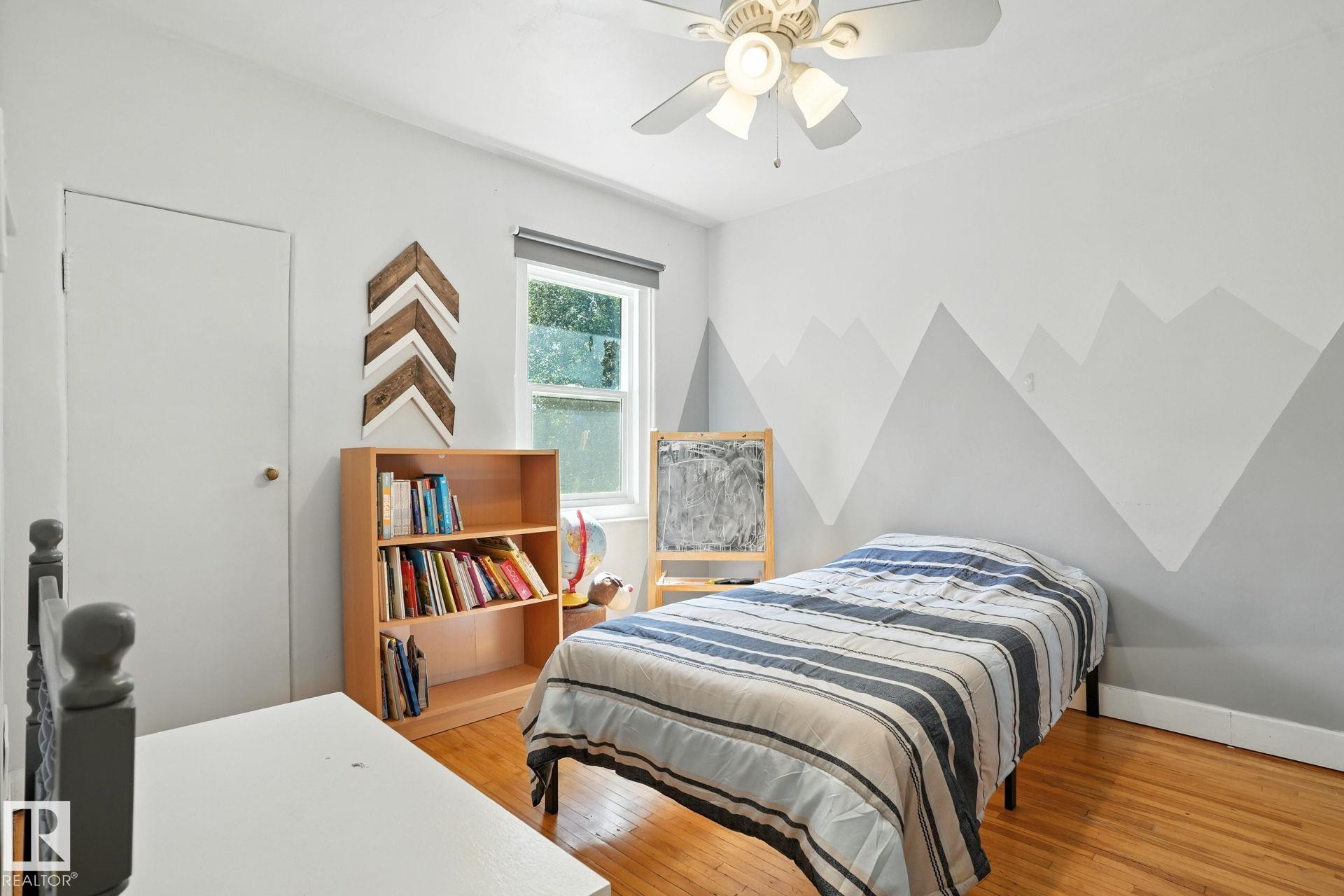Photo 33 at 5406 110 Street NW, Pleasantview, Edmonton